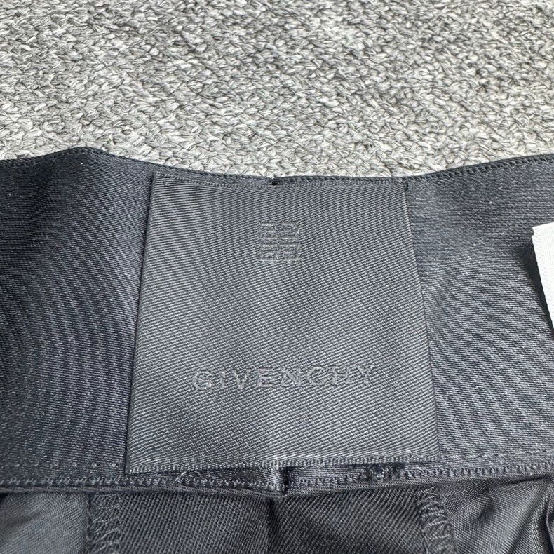 Givenchy Givenchy Size50 Solid Color Wool Casual Pants Size US 30 / EU 46 - 2 Thumbnail