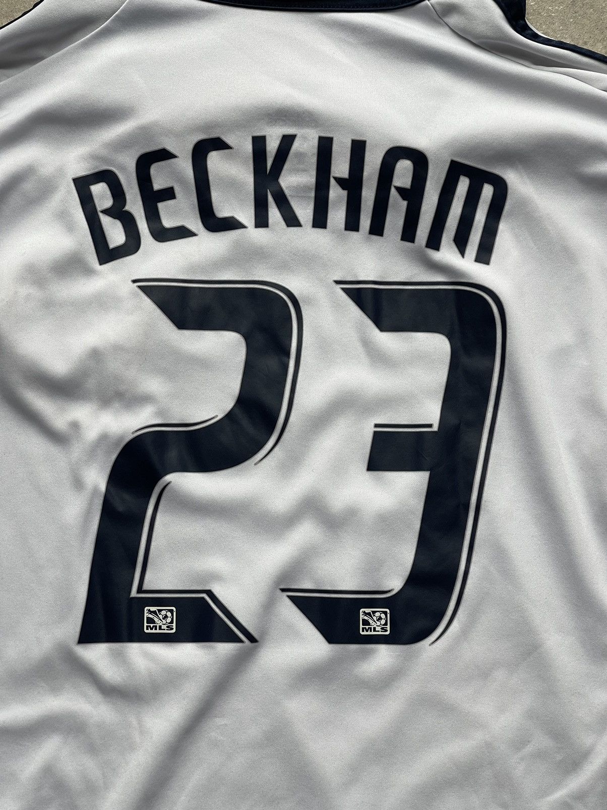 Adidas × Vintage 2008 Adidas LA Galaxy #23 Beckham white soccer jersey rare Size US L / EU 52-54 / 3 - 8 Thumbnail