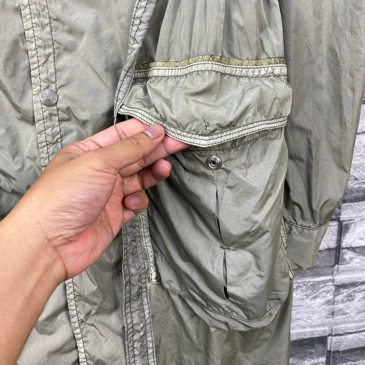 Diesel Black Gold RARE DIESEL WRINKLE NYLON UTILITY PARACHUTE PARKAS Size US L / EU 52-54 / 3 - 13 Thumbnail