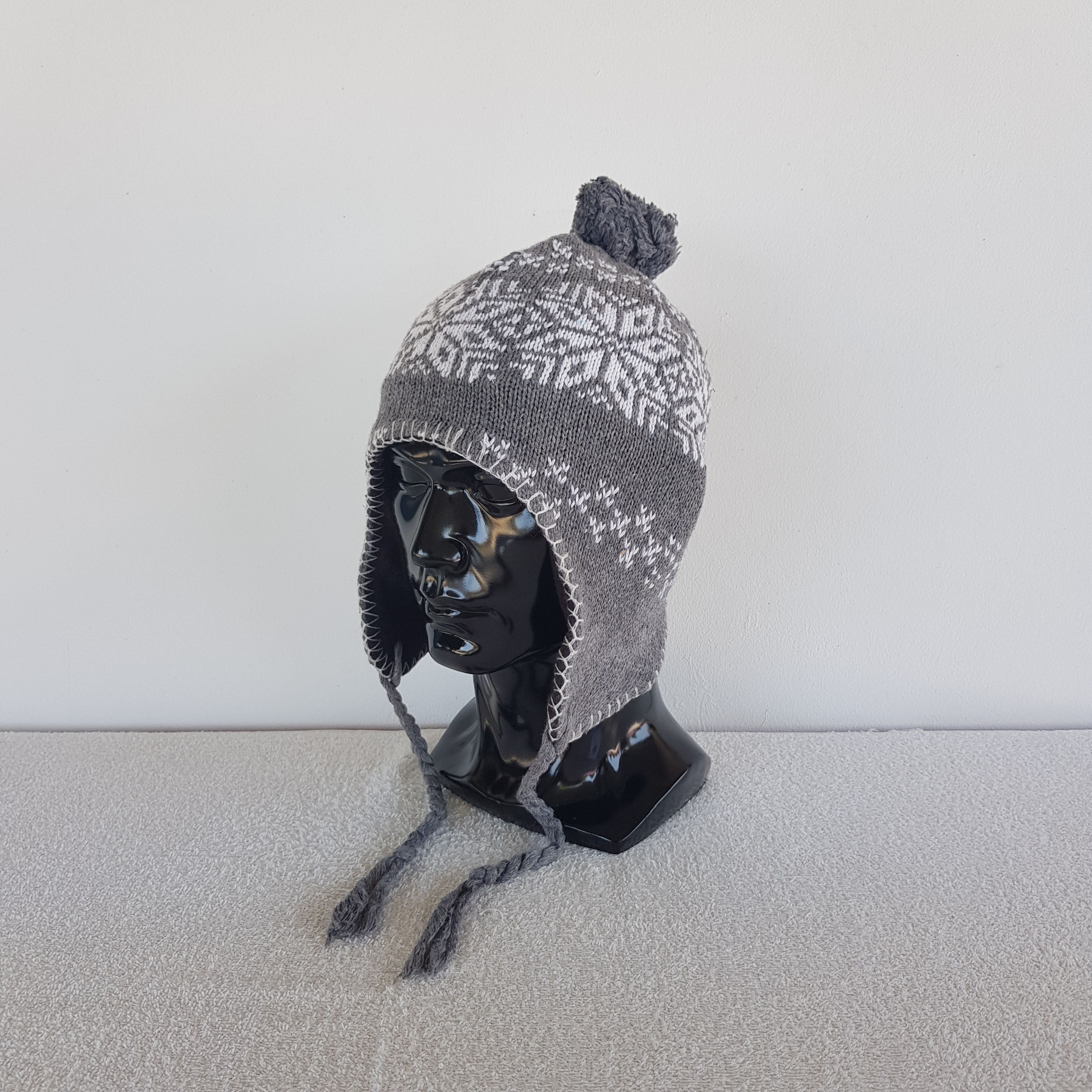 Other Vintage Navajo Aztec Beanie Earflap Pom Pom Snow Caps Hats. Size ONE SIZE - 1 Thumbnail