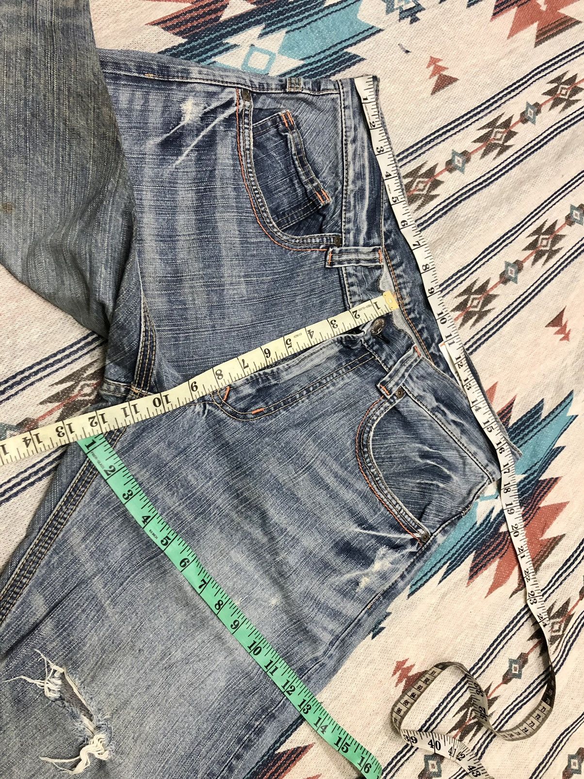 Edwin EDWIN WASHED BLUE DISTRESSED DENIM Size US 34 / EU 50 - 9 Thumbnail