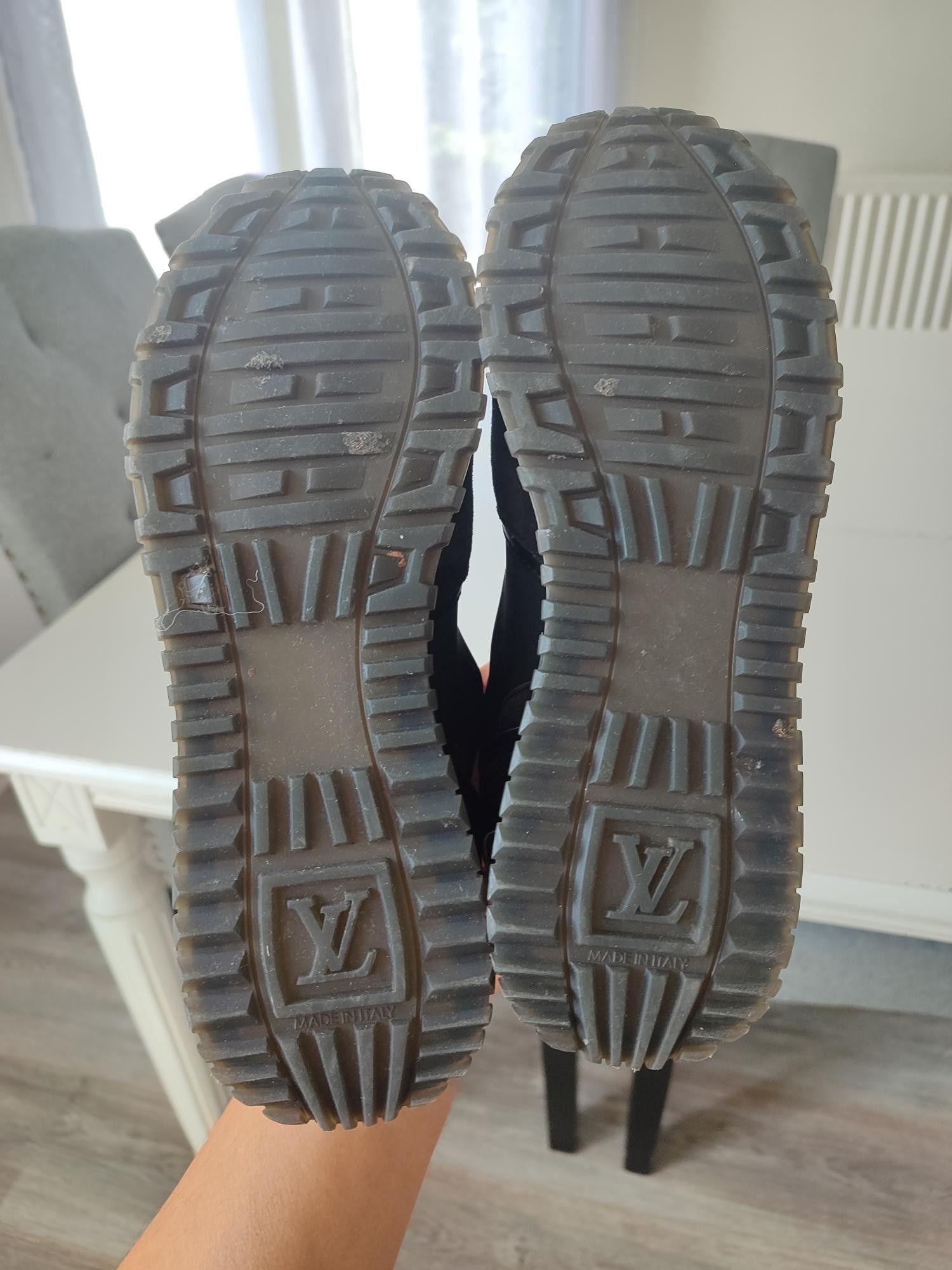 Louis Vuitton BASKETS LOUIS VUITTON SLIP ON RUN AWAY Size US 6 / IT 36 - 7 Thumbnail