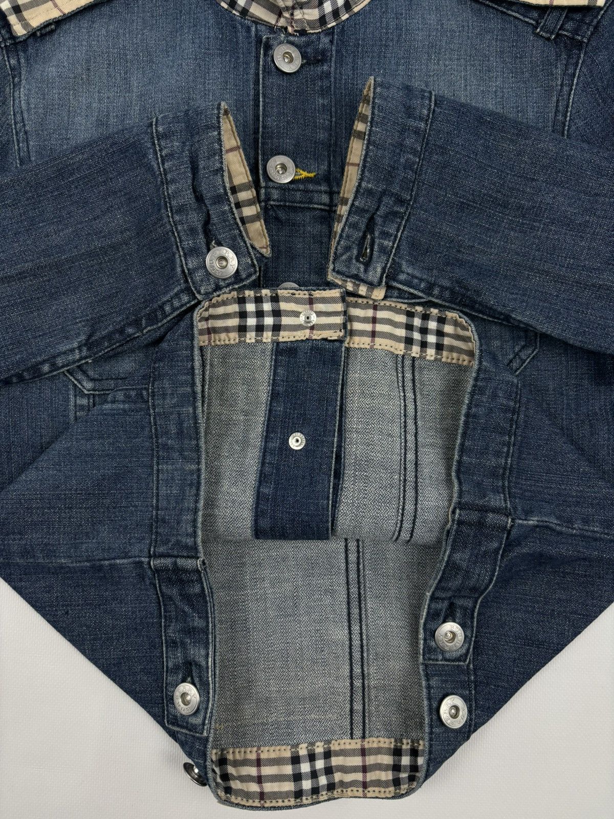 Burberry × Burberry Prorsum × Vintage BURBERRYS Nova Check Trim Denim Blue Trucker Buttons Jacket Jean Crop Bomber XS-S Size XS / US 0-2 / IT 36-38 - 16 Thumbnail