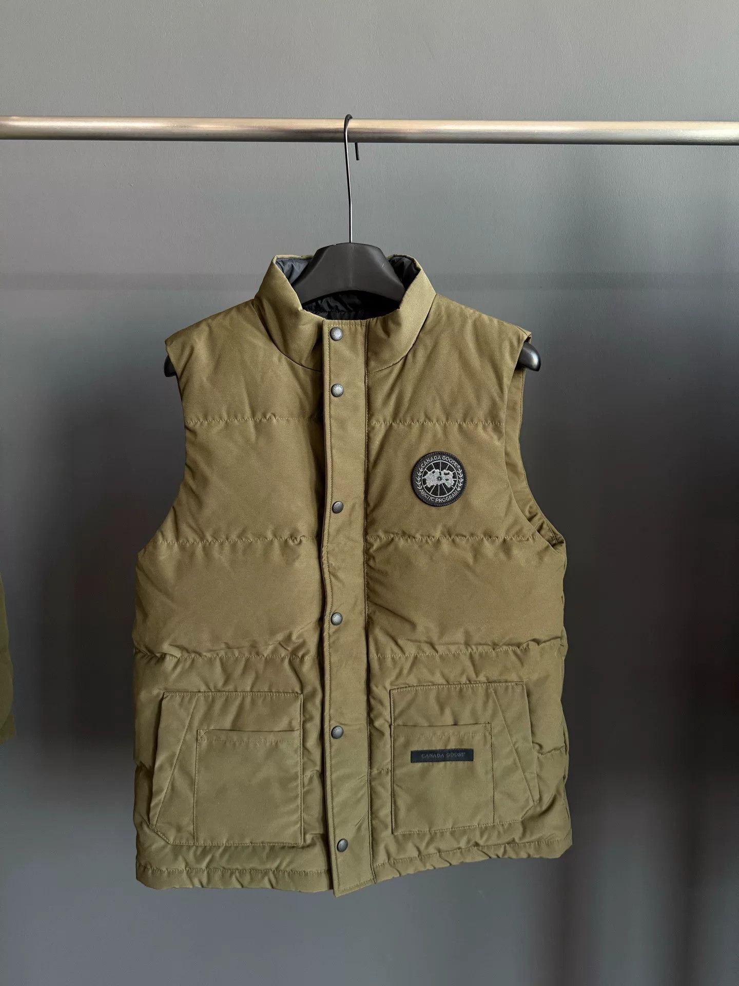 Canada Goose Canada Goose Down Green Vest M Men Size US M / EU 48-50 / 2 - 1 Thumbnail