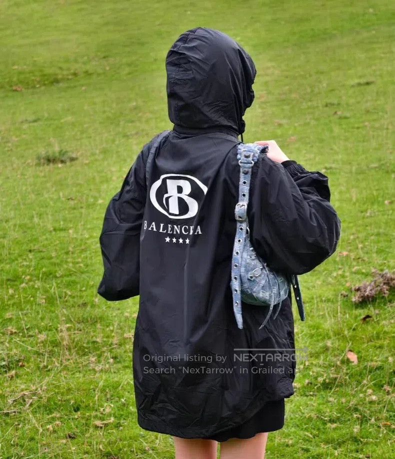 Balenciaga Balenciaga Black Logo Letter Print Hooded Zip-Up Long Slee Size US S / EU 44-46 / 1 - 9 Thumbnail
