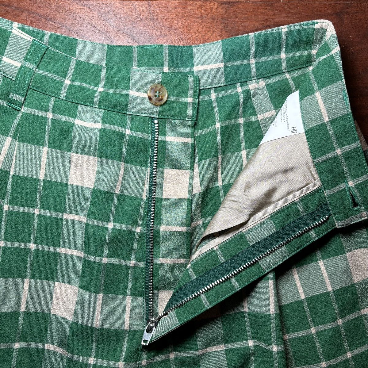 Maison Margiela Maison Margiela MM6 Wide Leg Plaid Shorts Size 25" / US 0 / IT 36 - 4 Thumbnail