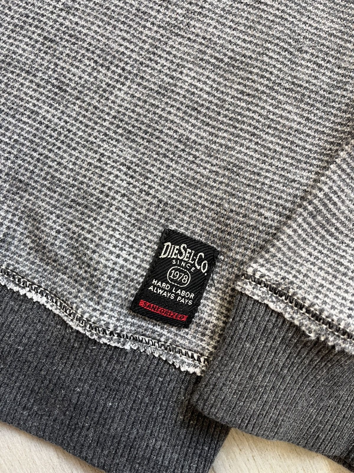 Diesel × Vintage Vintage Diesel Sweater Grey avantgarde luxury minimalistic Size US S / EU 44-46 / 1 - 6 Thumbnail