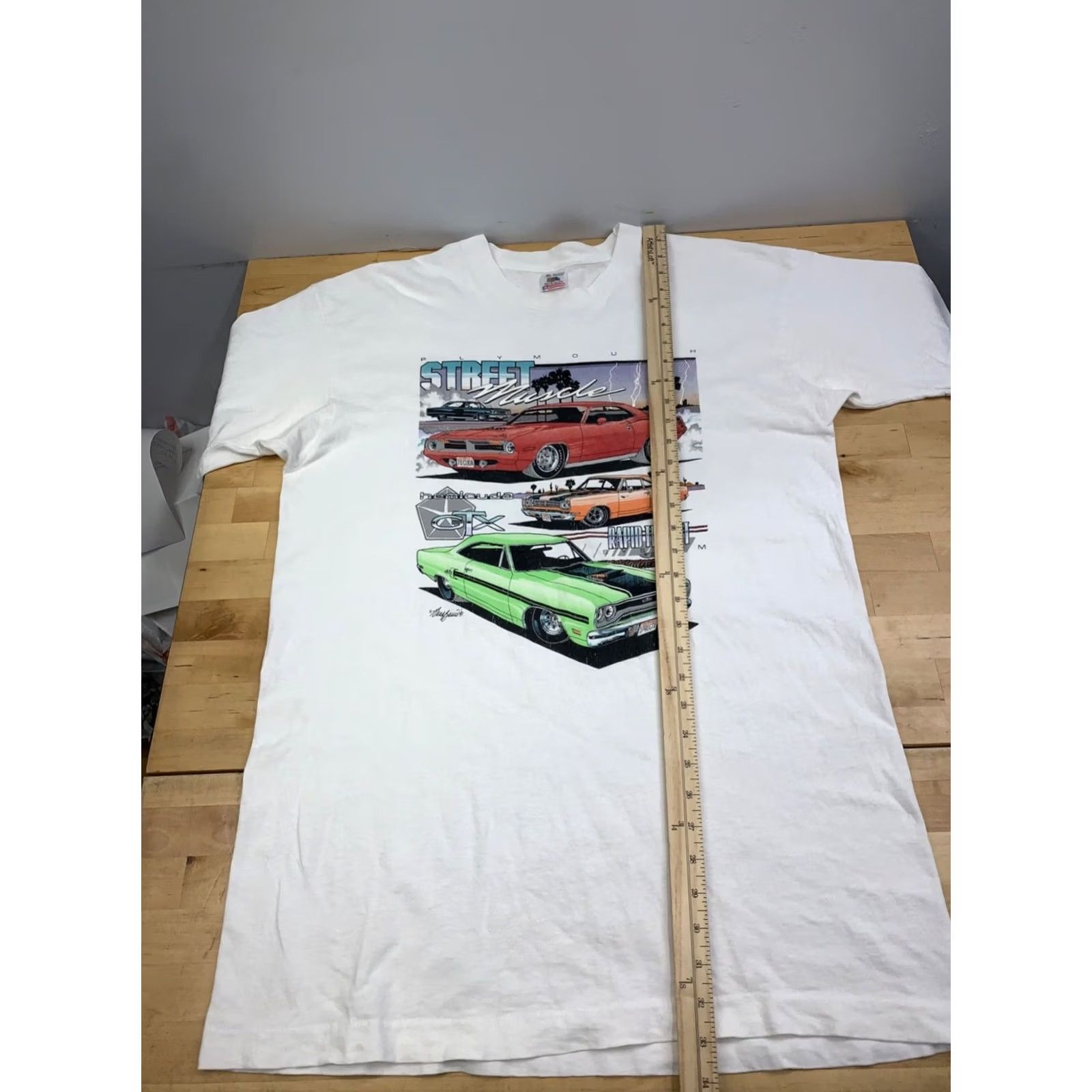 Fruit Of The Loom VINTAGE Fruit of the Loom T-Shirt Muscles Shirt 90s Plymouth Street Car White XL Mens Size US XL / EU 56 / 4 - 5 Thumbnail