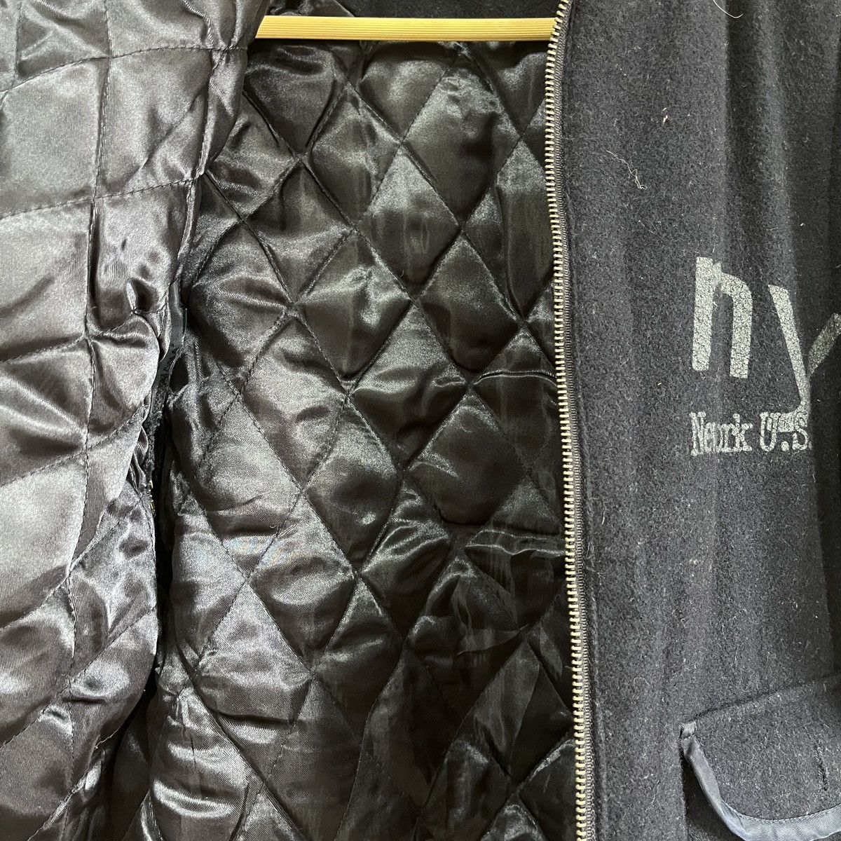 DKNY × Vintage DKNY USA Two Ways Bomber Wool Jacket Size US M / EU 48-50 / 2 - 14 Thumbnail