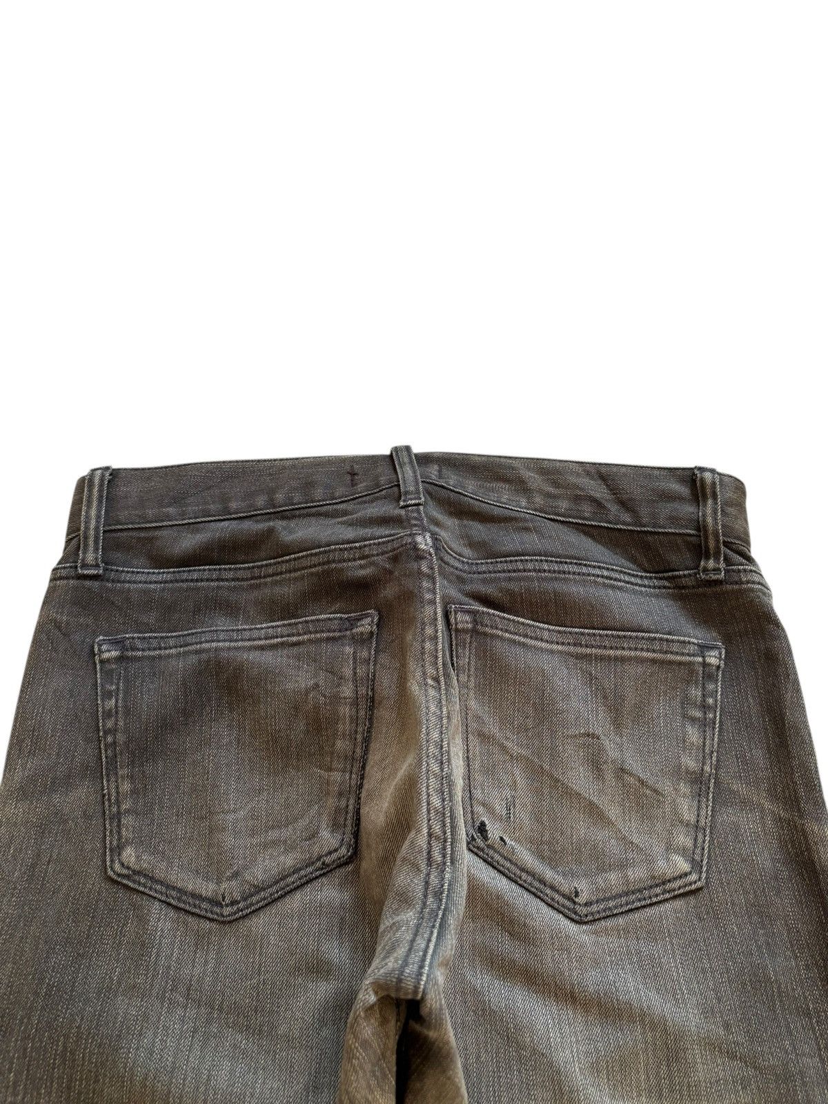 Japanese Brand × Jun Takahashi × Uniqlo Vintage Uniqlo Rusty Mud Wash Distressed Ripped Jeans Size US 31 - 8 Thumbnail
