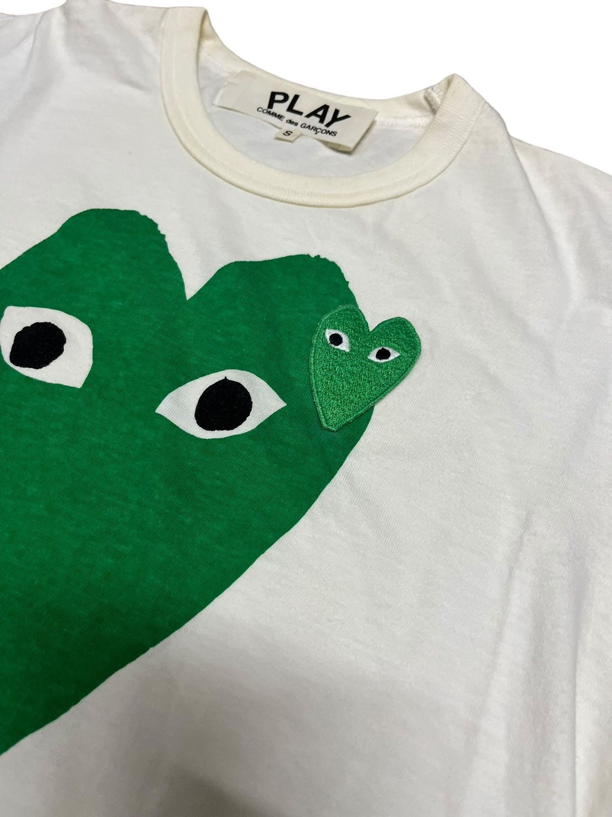 CDG by Comme des Garcons × Comme des Garcons × Japanese Brand COMME DES GARCONS PLAY GREEN BIG LOGO T SHIRTS Size US S / EU 44-46 / 1 - 3 Thumbnail
