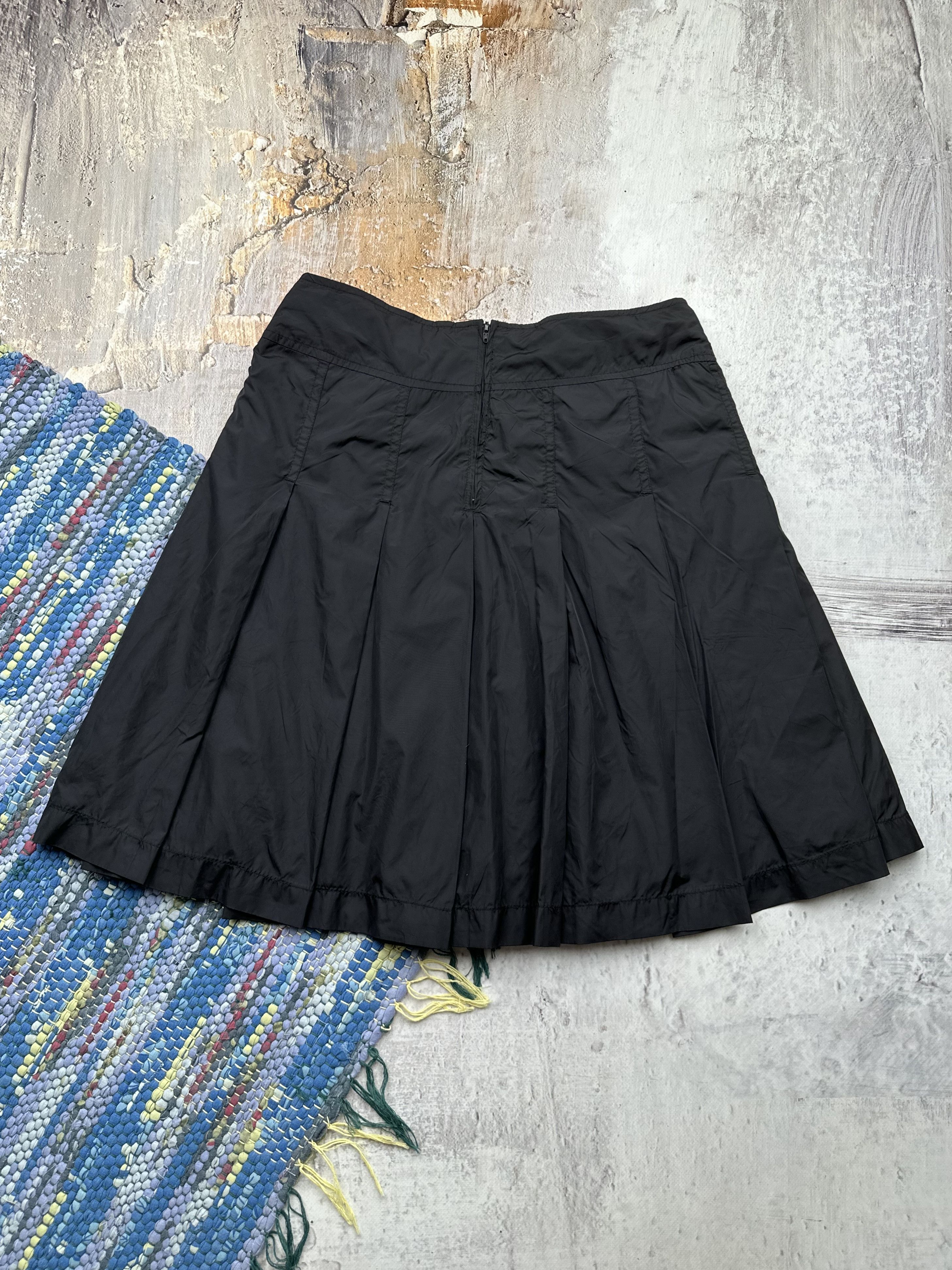 Japanese Brand Vintage Nylon Flared Skirt A63(85) Size 25" / US 0 / IT 36 - 2 Thumbnail