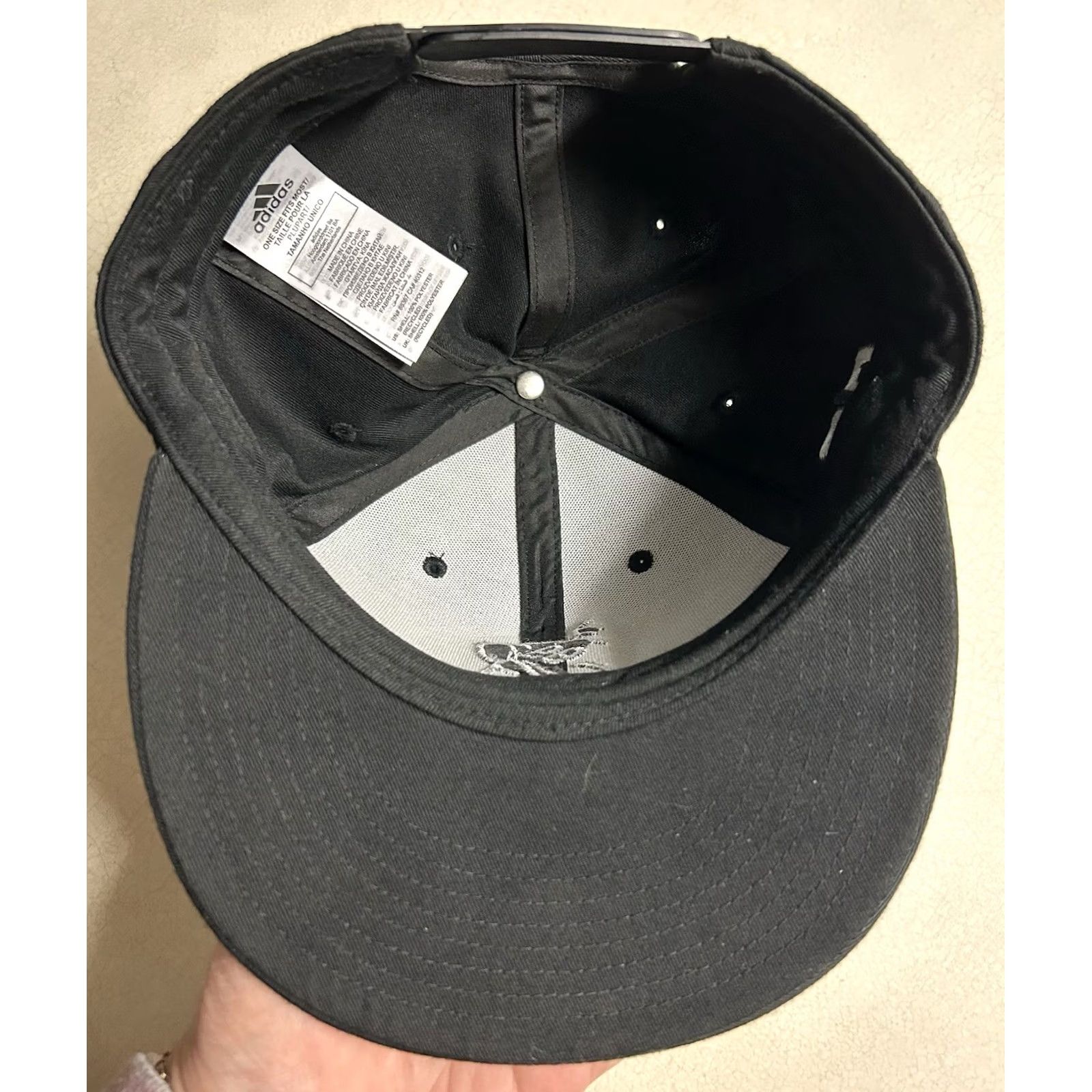 Adidas VINTAGE Wayne Gretzky 99 Adidas Snapback Hat Embroidered Hockey NHL Mens One Size Black Snapback Sports Classic Hockey Boys Girls Size ONE SIZE - 7 Thumbnail
