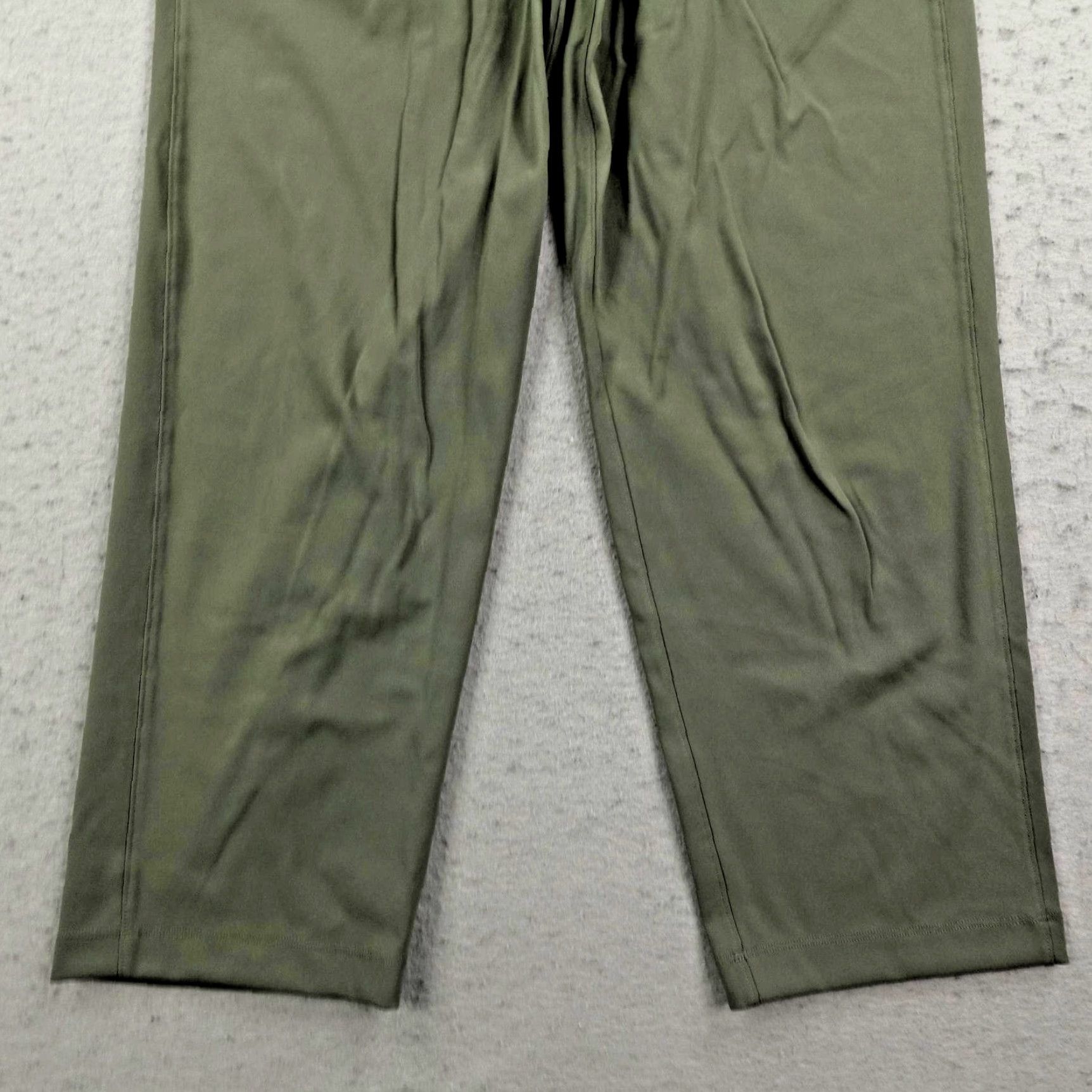 Lululemon Lululemon Pants Womens 6 Green Luxtreme Slim Fit Pull On Mid Rise Cropped Yoga Size 28" / US 6 / IT 42 - 3 Thumbnail