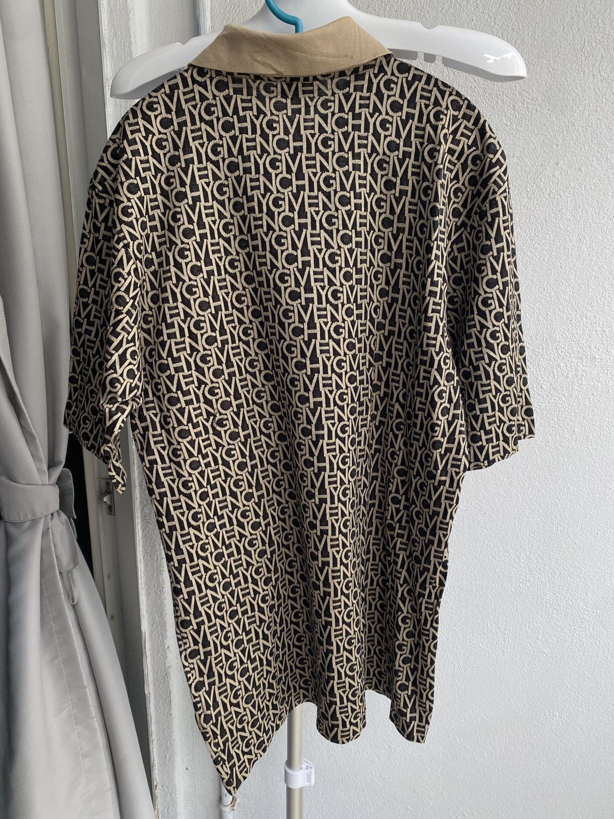 Givenchy Vintage Givenchy Full Print Polo Tshirt Size US M / EU 48-50 / 2 - 2 Thumbnail