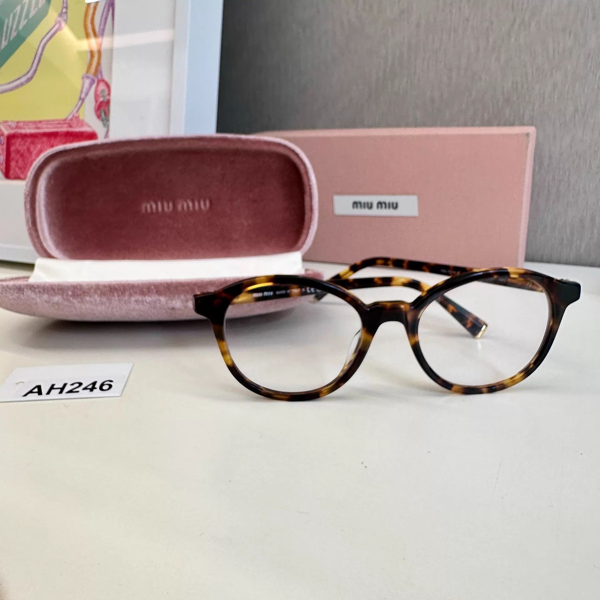 Miu Miu MIU MIU sunglasses AH246 like new with case Size ONE SIZE - 6 Thumbnail