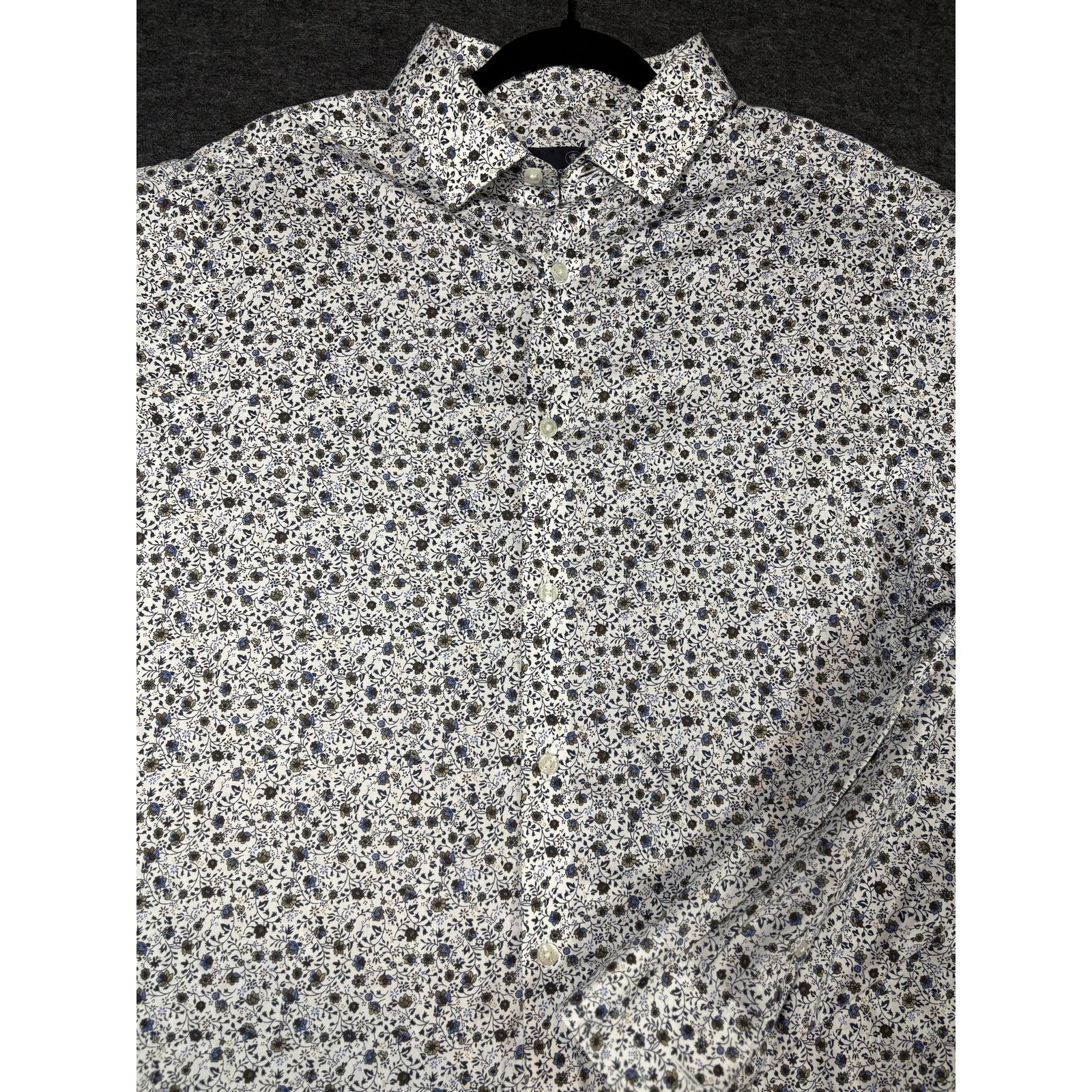 Hart Schaffner Marx Hart Schaffner Marx Floral Button Shirt Men’s White Blue0489 Size US L / EU 52-54 / 3 - 3 Thumbnail