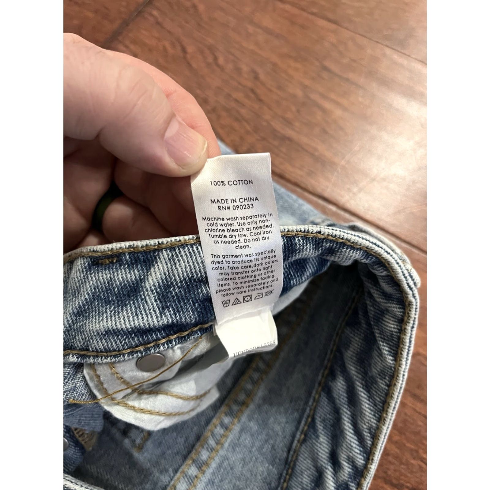 Pacsun PACSUN Mom Jean High Rise Destructed 100% Cotton Denim Jeans Women’s Size 24 Size 42" / US 20 - 6 Thumbnail