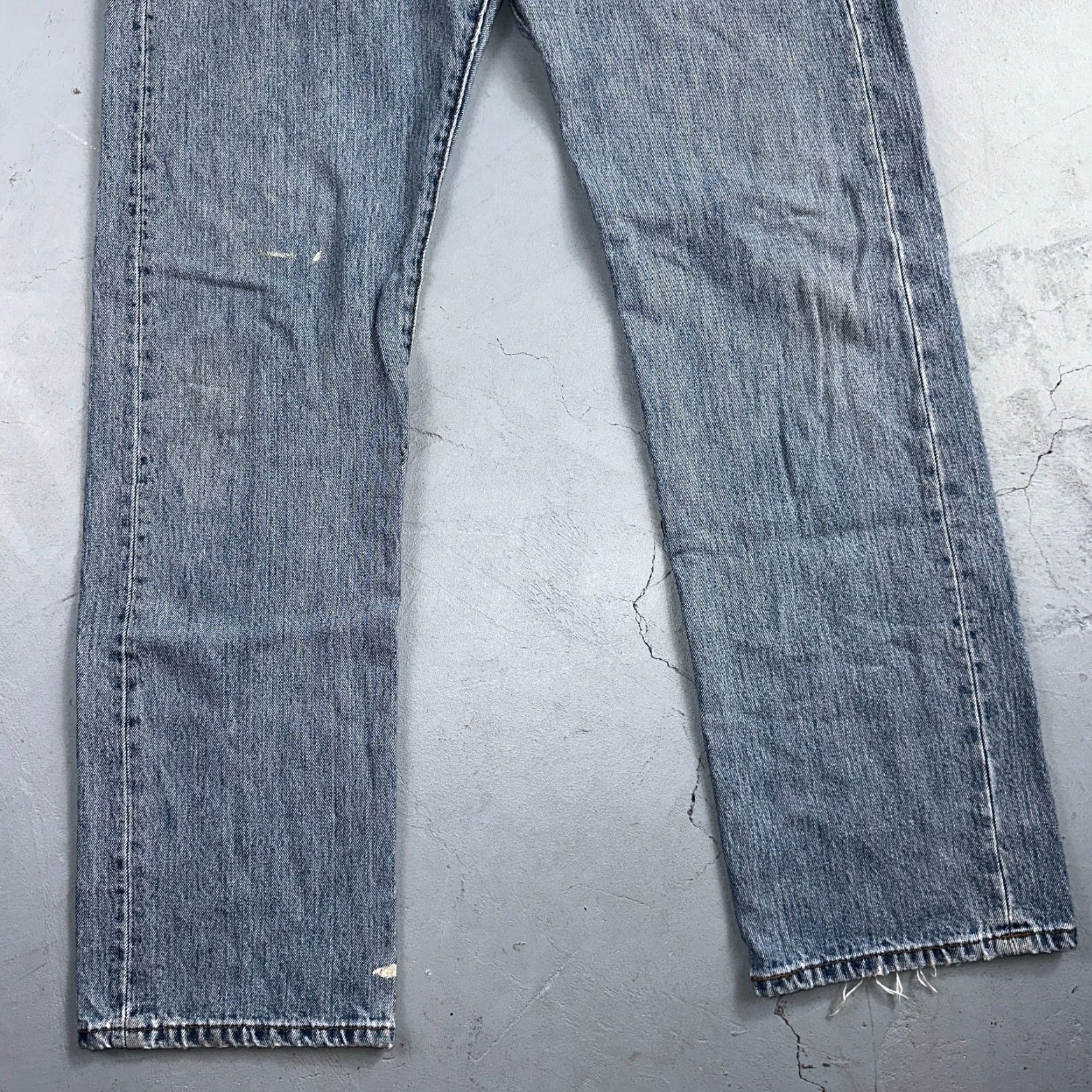 Levi's Levi's 501 Vintage Jeans 34x32 Blue Light Wash 34 32 Men Regular 90s Straight Core Levi'S 501 Series Vintage Size US 34 / EU 50 - 3 Thumbnail