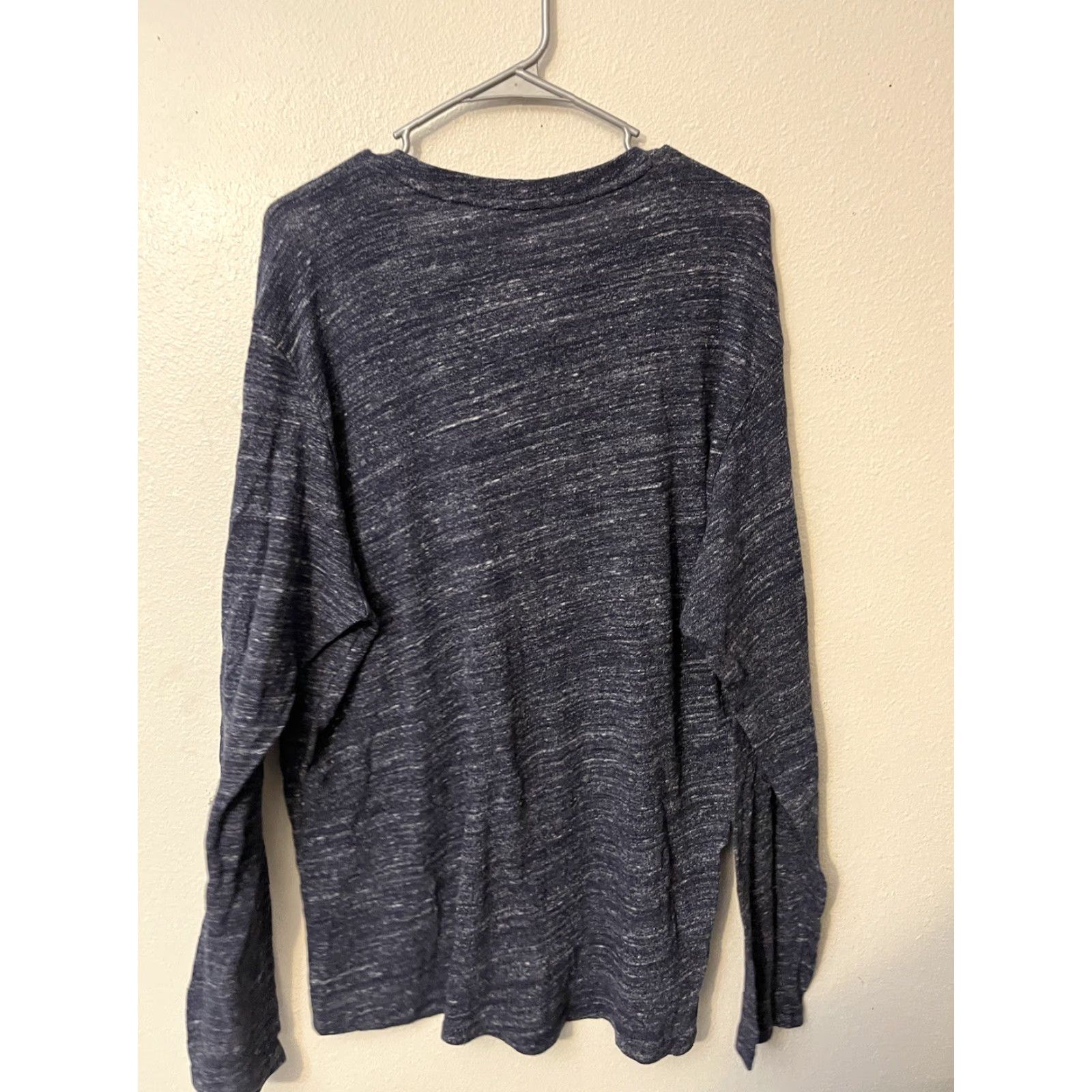 Old Navy Old Navy Mens Shirt Henley XL Blue Long Sleeve Cotton 60/40 Pullover Regular Fit Top Holiday/Seasonal Wear Size US XL / EU 56 / 4 - 3 Thumbnail