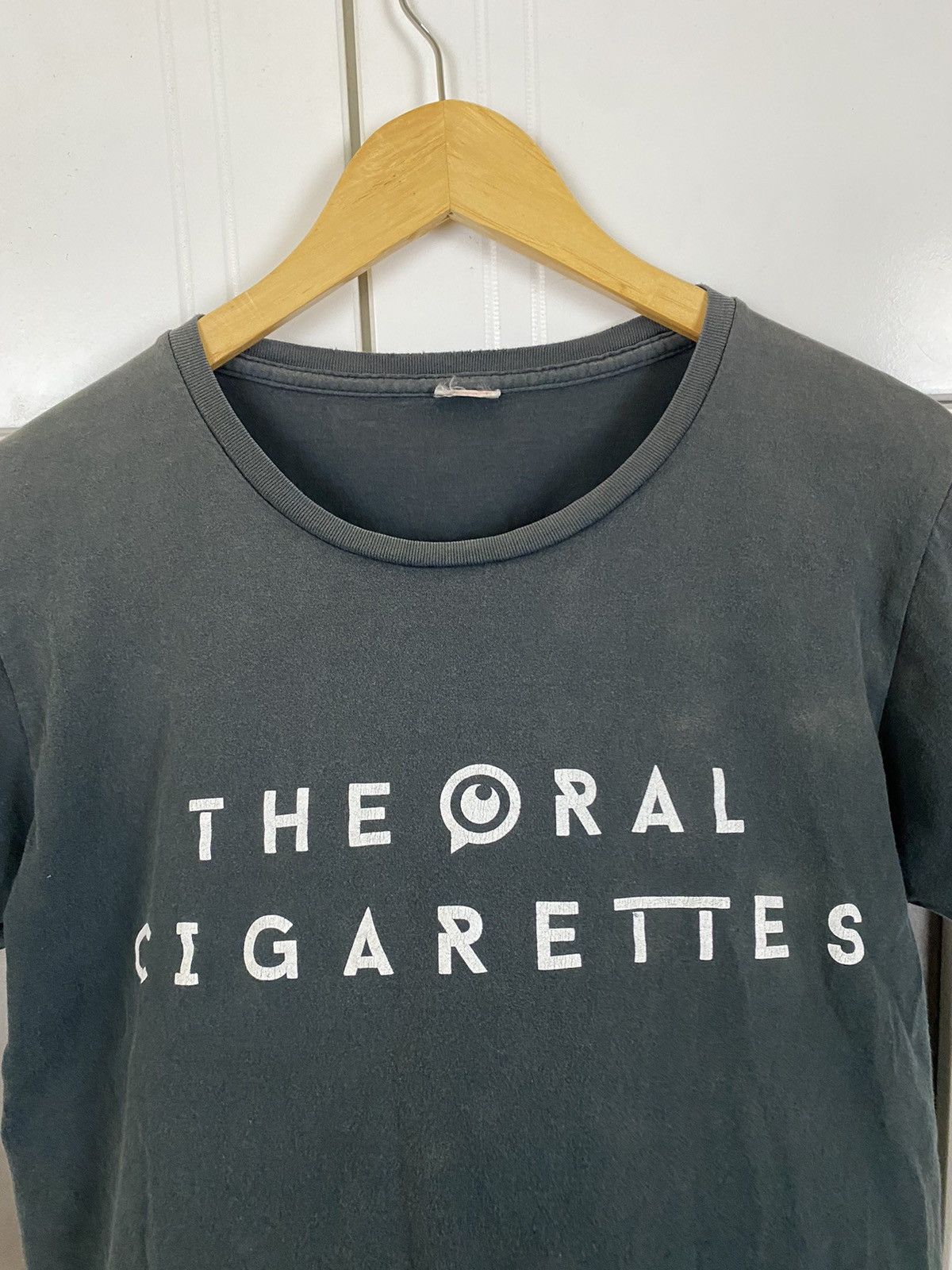 Band Tees × Japanese Brand × Vintage Vintage Japanese Band Oral Cigarettes Size US S / EU 44-46 / 1 - 3 Thumbnail