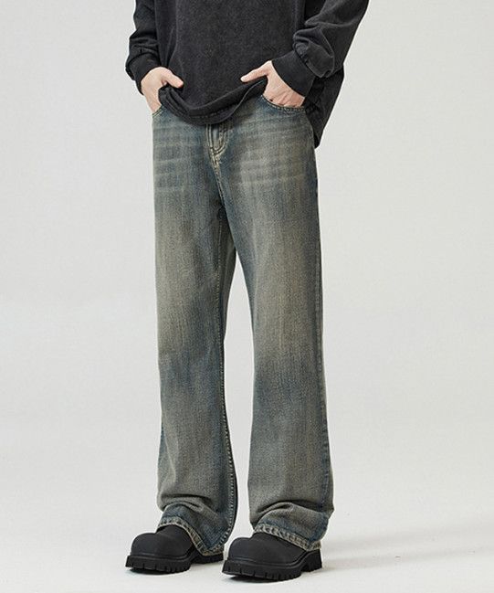 Vintage American-style distressed retro men's flared curved jeans Size US 32 / EU 48 - 3 Thumbnail