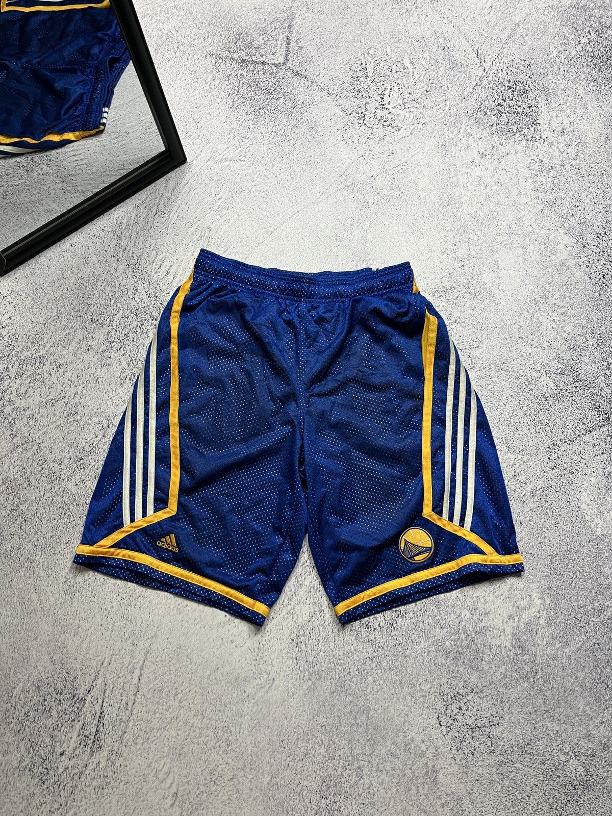 Adidas × NBA × Vintage Vintage Adidas Golden State Warriors NBA Shorts Size US 32 / EU 48 - 1 Thumbnail