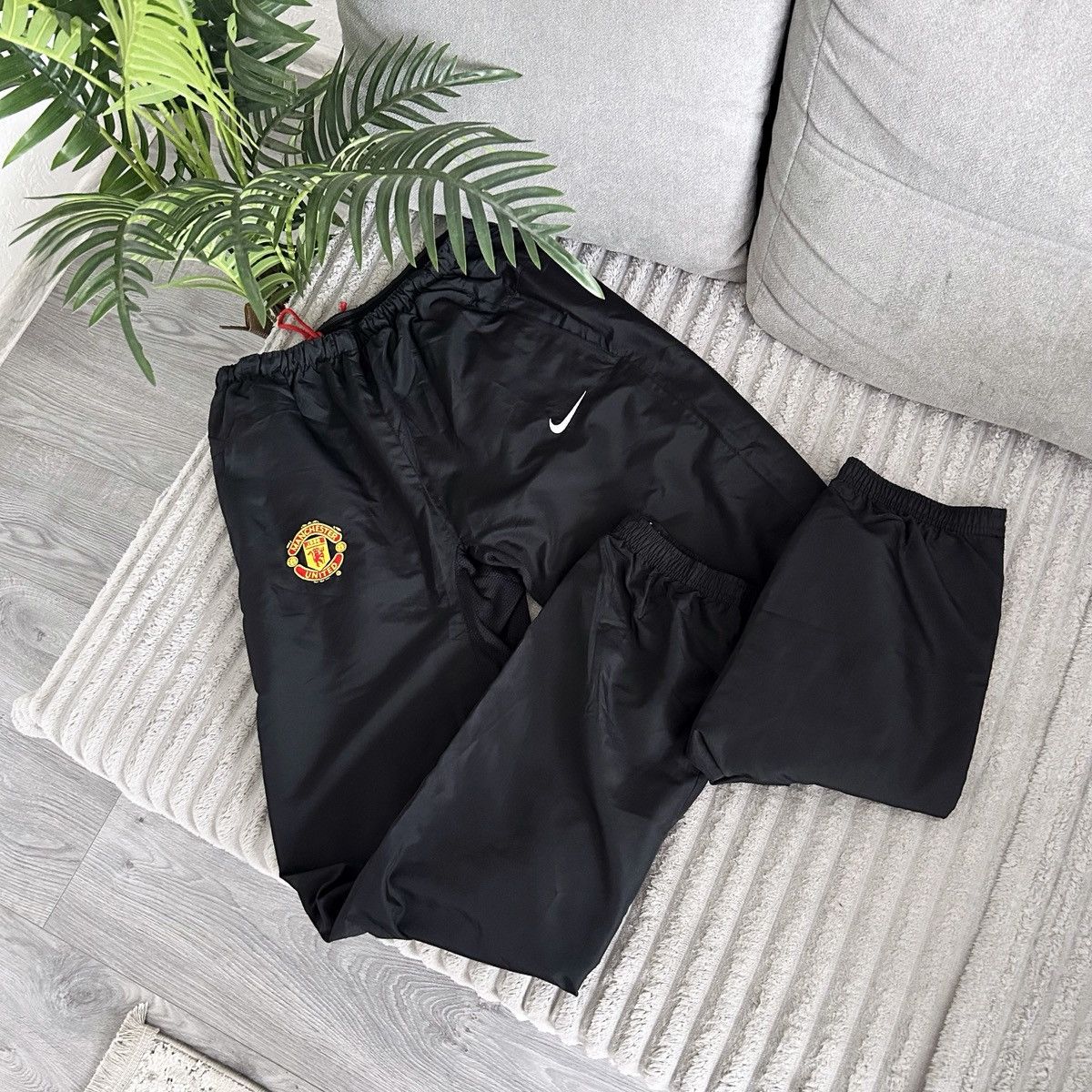 Nike Manchester United pants nike vintage Size US 31 - 1 Thumbnail