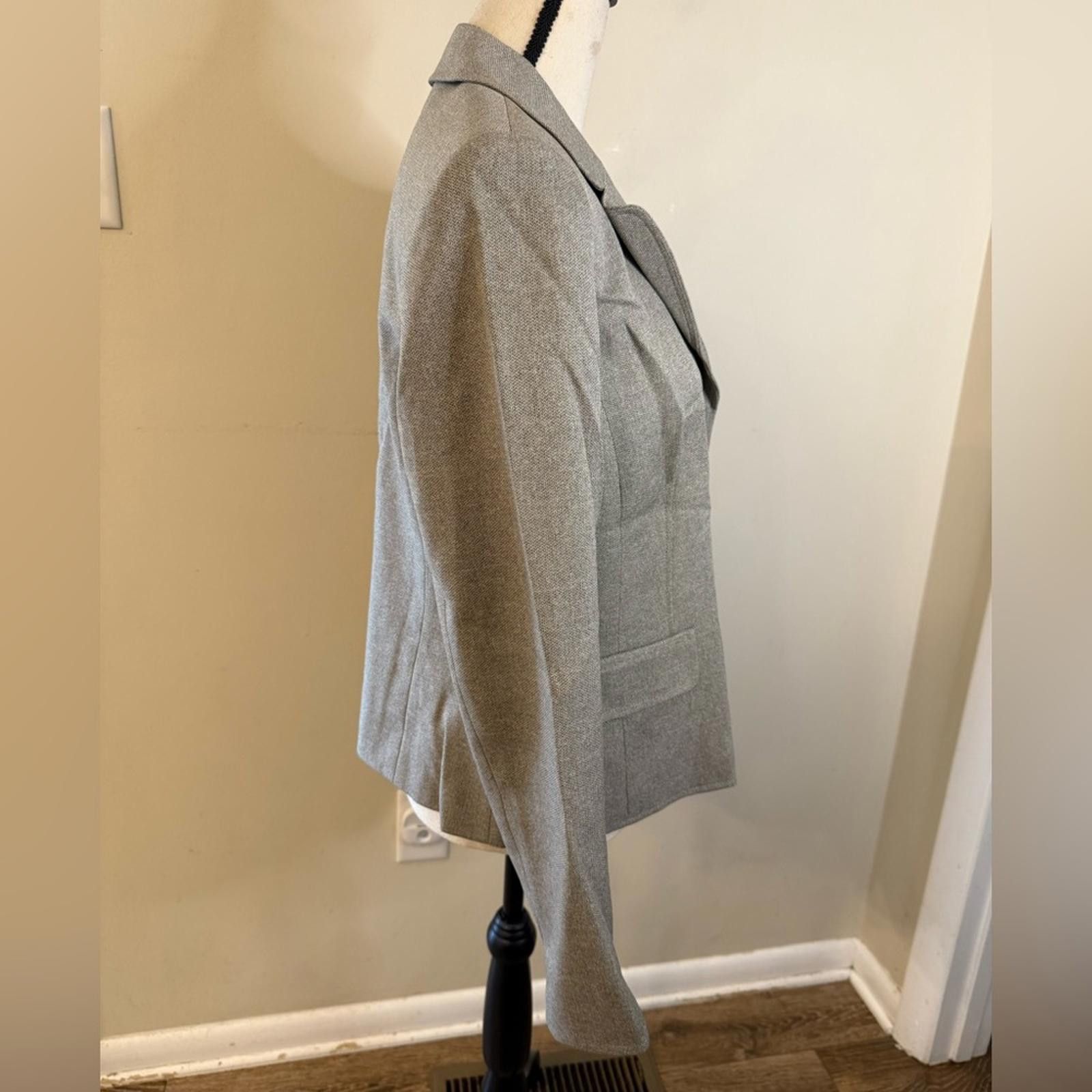 Evan Picone Evan Piccone beige blazer fabric button front lined SZ 10 Size L / US 10 / IT 46 - 2 Thumbnail