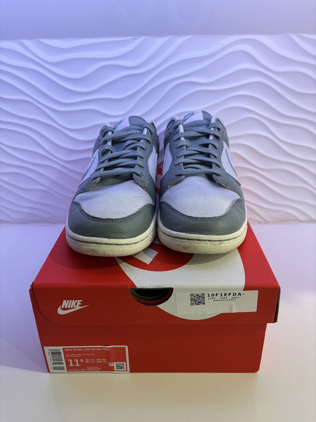 Nike Nike Dunk Low Mica Green Size US 11.5 / EU 44-45 - 3 Thumbnail