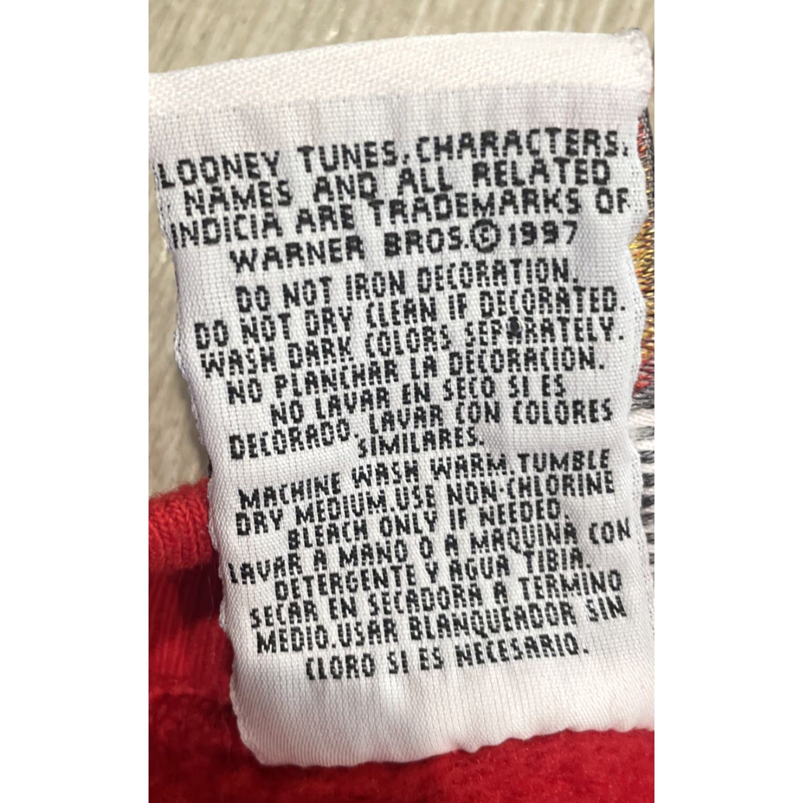Vintage VINTAGE Looney Tunes Tweety Bird Sylvester Sweater Red XL Sweatshirt Pullover Unisex Adults Crew Neck Long Sleeve Graphic Print (What Part Of) Size US XL / EU 56 / 4 - 7 Thumbnail