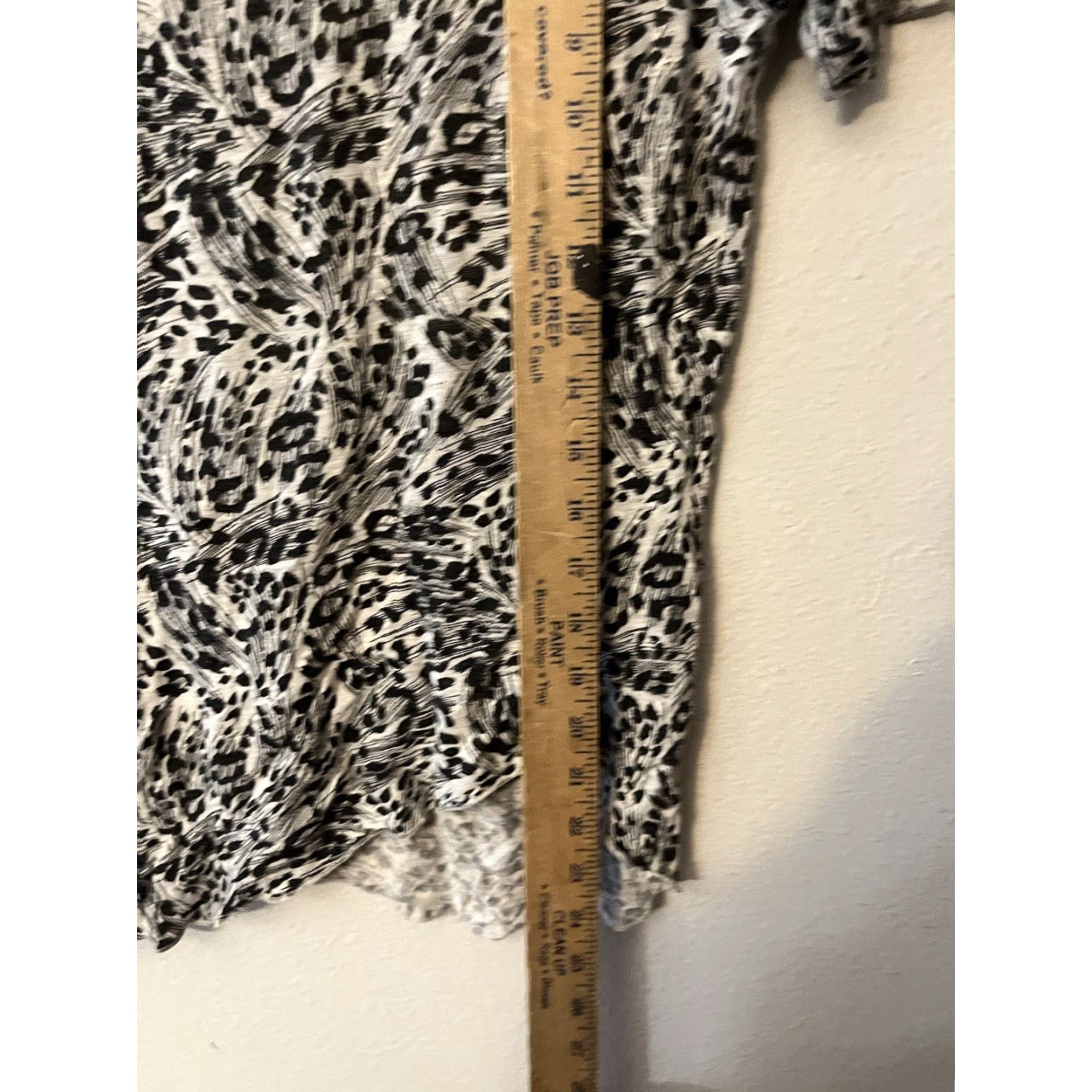 Zara Zara Women's Black Leopard Animal Print Crew Neck T shirt Size S - Multicolor, Short Sleeve, Basic, Designer, Regular Size S / US 4 / IT 40 - 5 Thumbnail