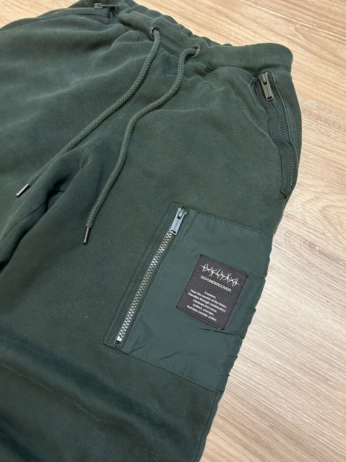 GU × Undercover GU x Undercover Jun Takahashi Utility Sweatpants Size US 30 / EU 46 - 3 Thumbnail