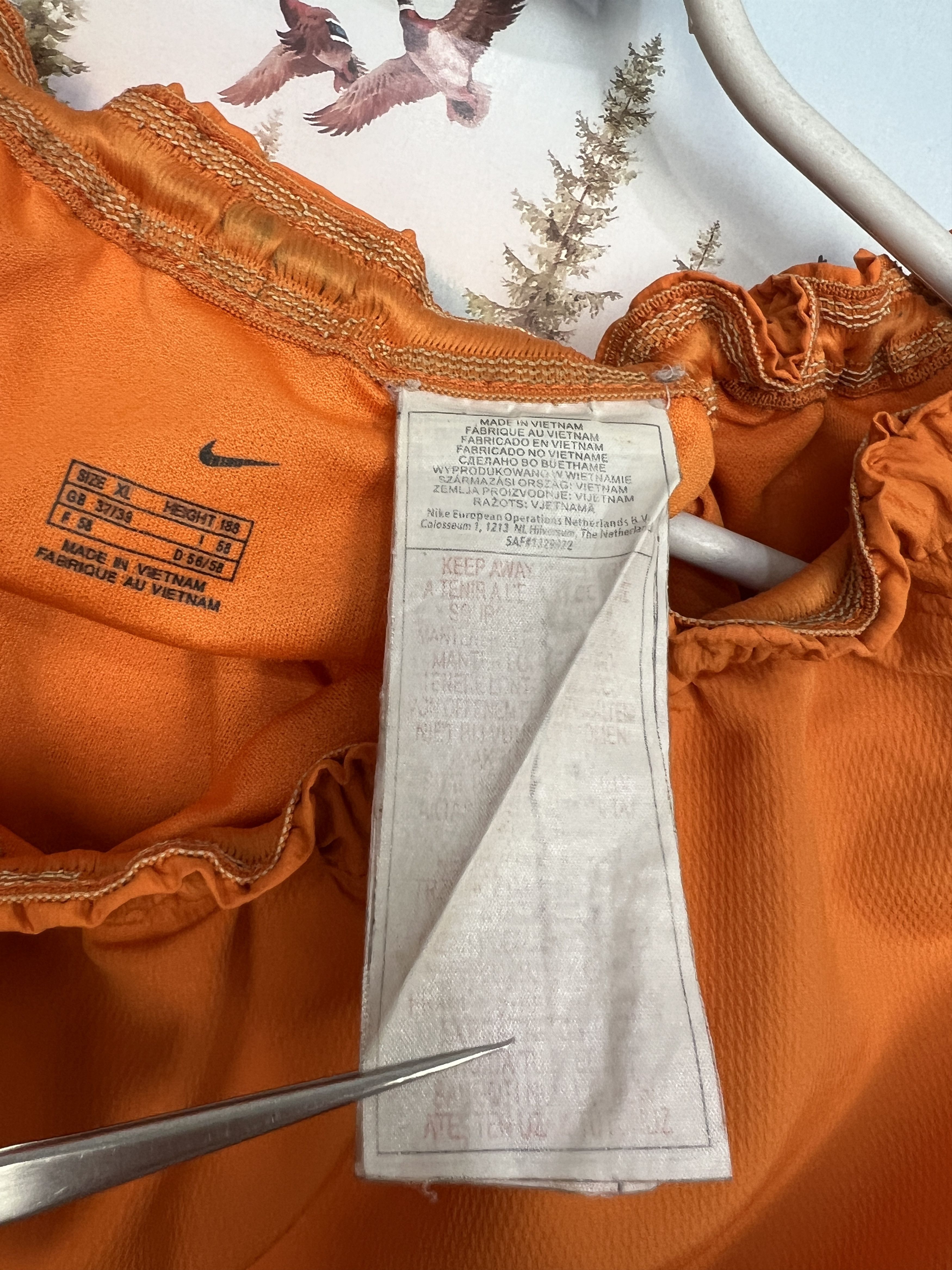 Nike Vintage Nike FC Barcelona Football Shorts Soccer Track Rare Size US 36 / EU 52 - 8 Thumbnail