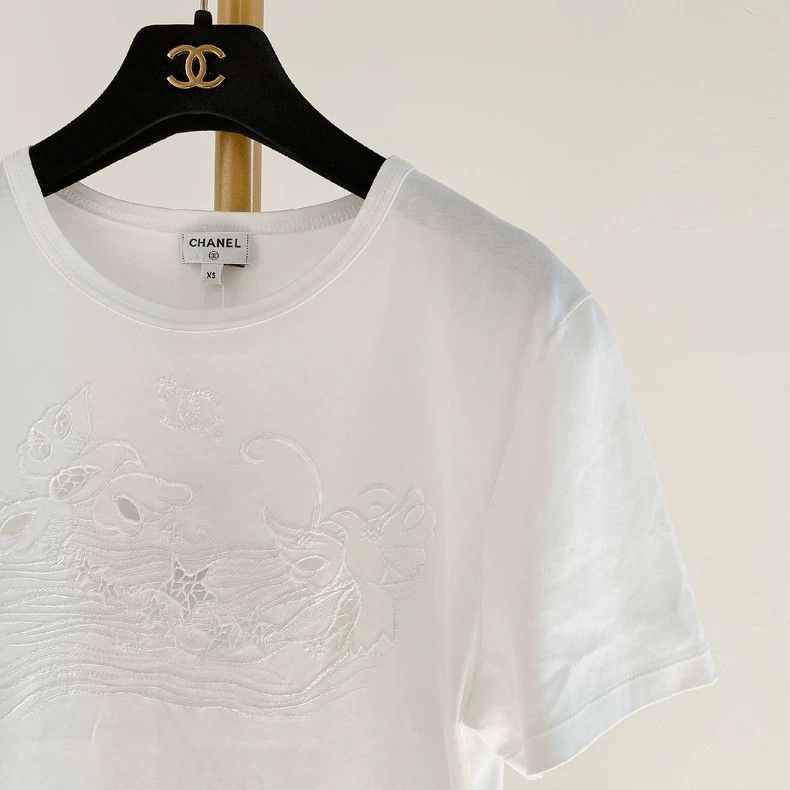 Chanel Chanel White T-shirt 2504-Nextarrow Size XS / US 0-2 / IT 36-38 - 3 Thumbnail