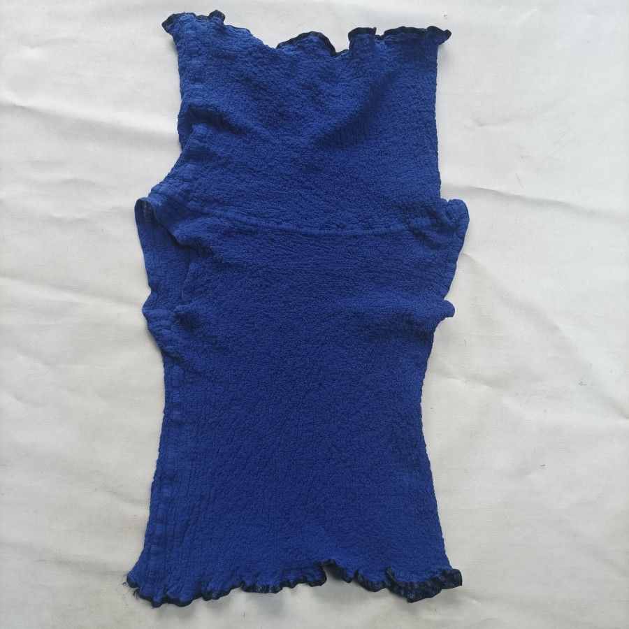 Issey Miyake issey miyake me crinkle pleats turtle neck sleeveless blouse Size ONE SIZE - 2 Thumbnail