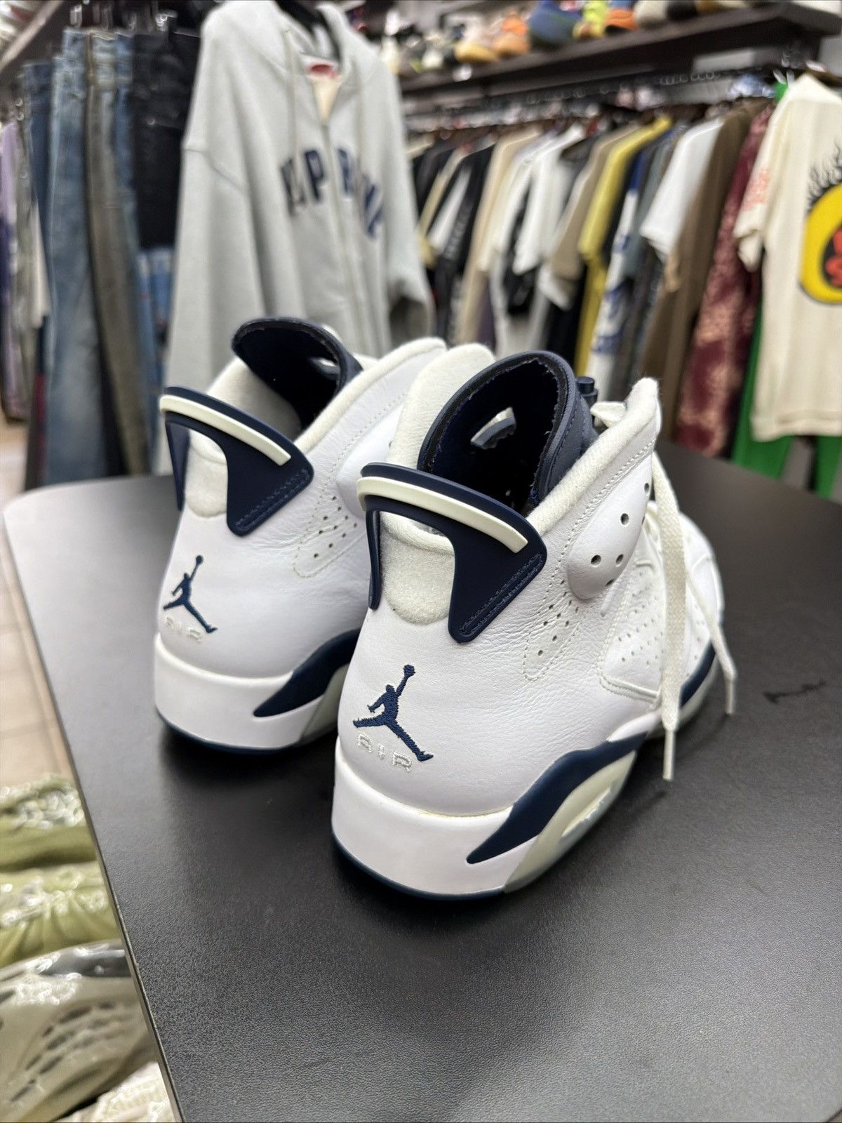 Jordan Brand Air Jordan 6 Retro White/Midnight Navy Men's Size 10 Size US 10 / EU 43 - 20 Thumbnail