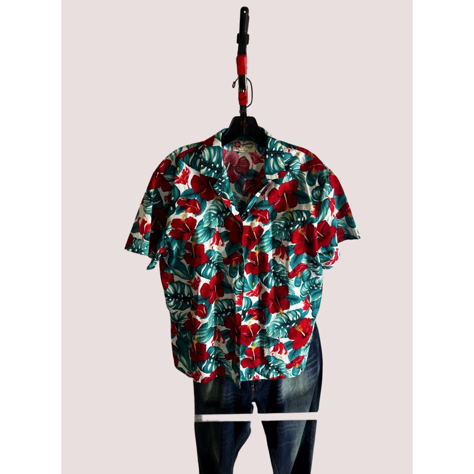 Hilo Hattie WOMENS hilo Hattie Made Hawaii Red Green Floral SHORT SLEEVE BUTTON UP SHIRT S Size S / US 4 / IT 40 - 1 Thumbnail