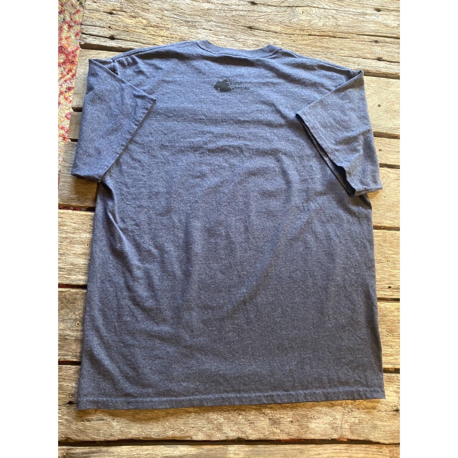 Gildan Mens Large Green Mountain District Music Festival Shirt 2015 Gray L Size US L / EU 52-54 / 3 - 2 Thumbnail
