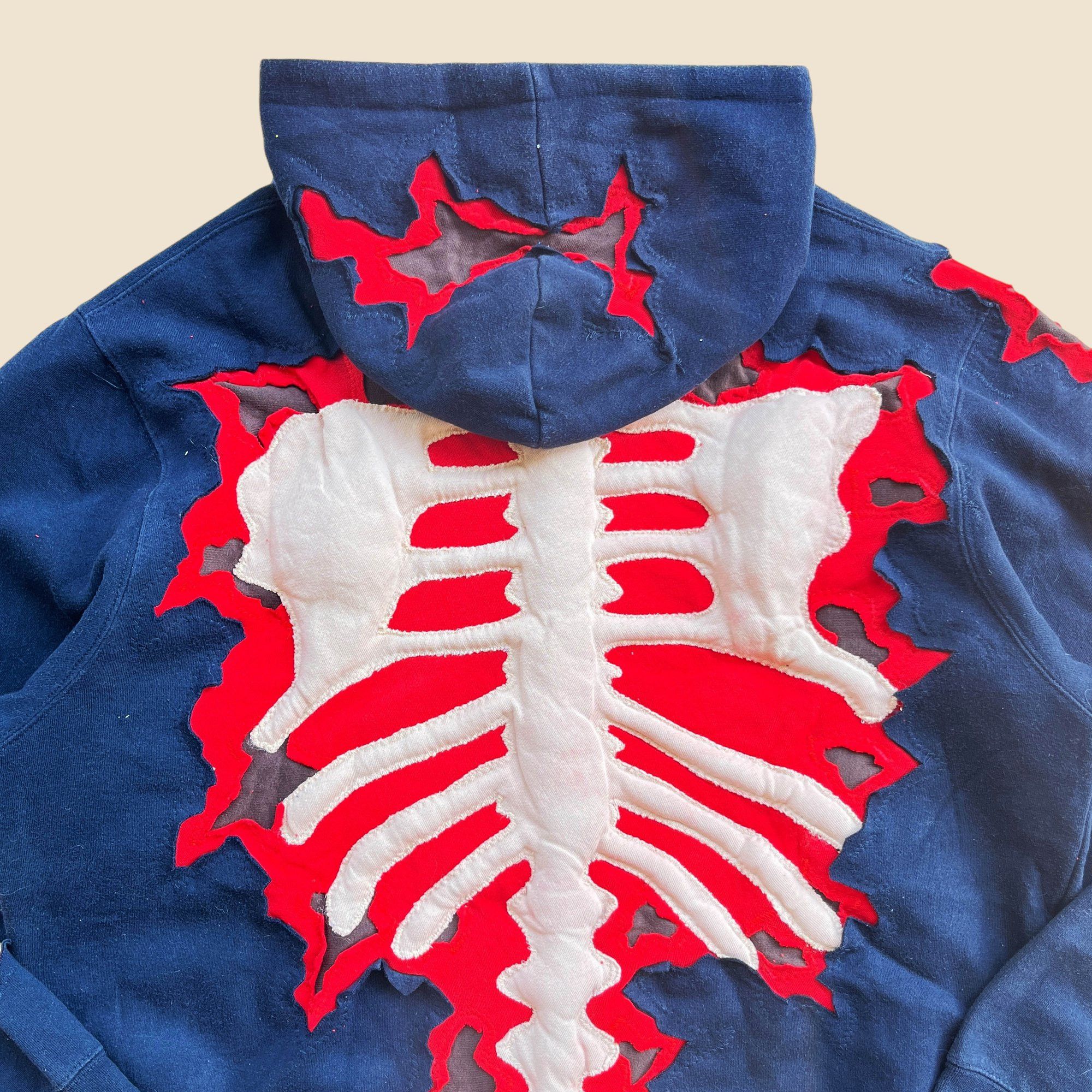 Handmade × Japanese Brand 1 OF 1 REWORKED CRACKY 3D PUFF BONES HOODIE SIZE L / XL Size US L / EU 52-54 / 3 - 7 Thumbnail