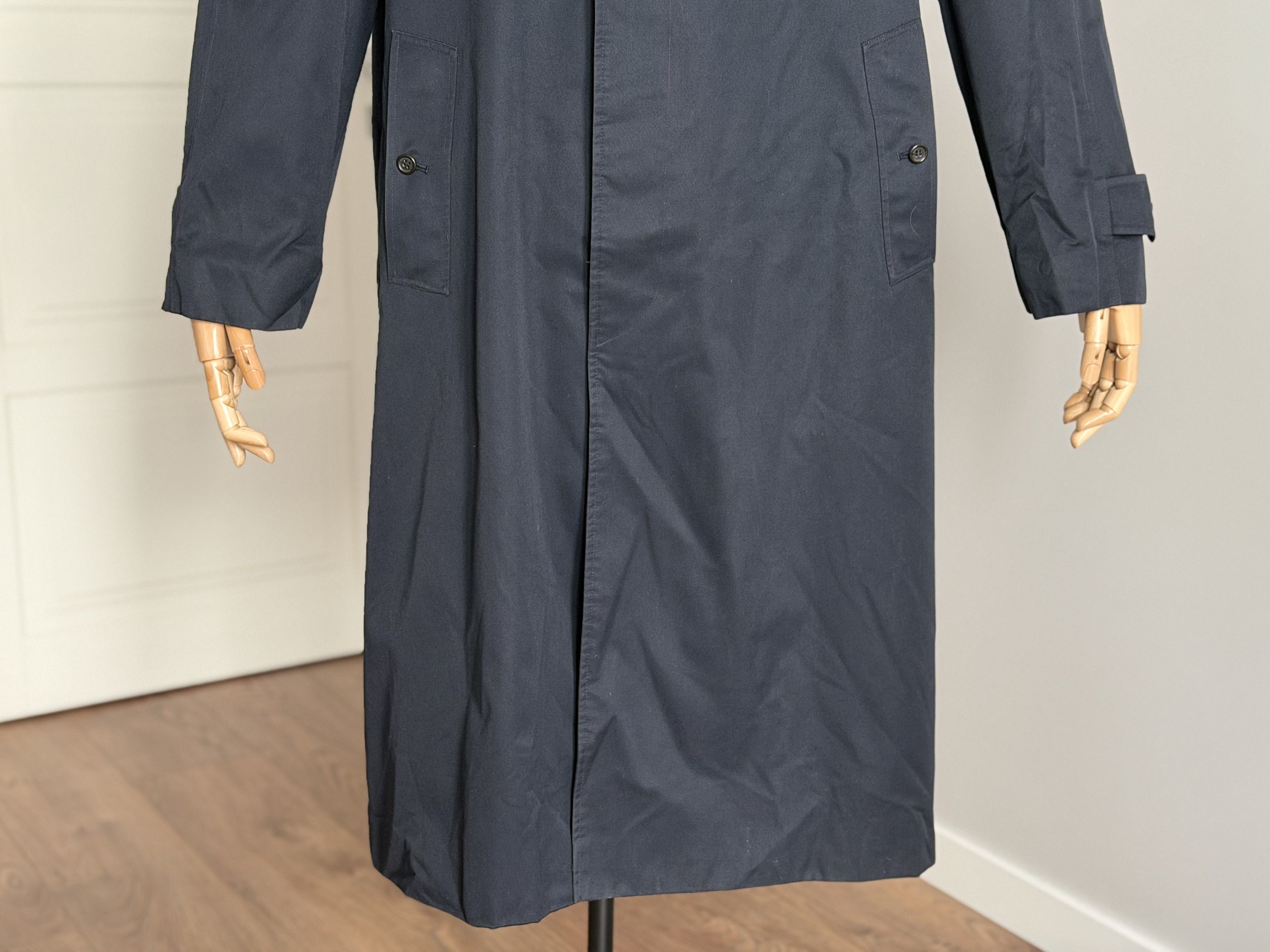 Burberry Vintage BURBERRYS London Long Coat Made In England Navy Size US XL / EU 56 / 4 - 3 Thumbnail