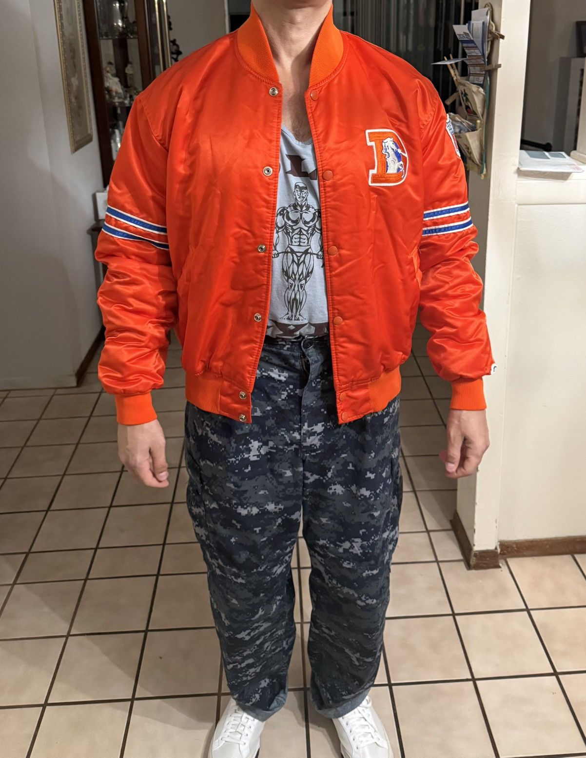 Starter Vintage Denver Broncos Orange Starter Satin Bomber Jacket XL Size US L / EU 52-54 / 3 - 6 Thumbnail