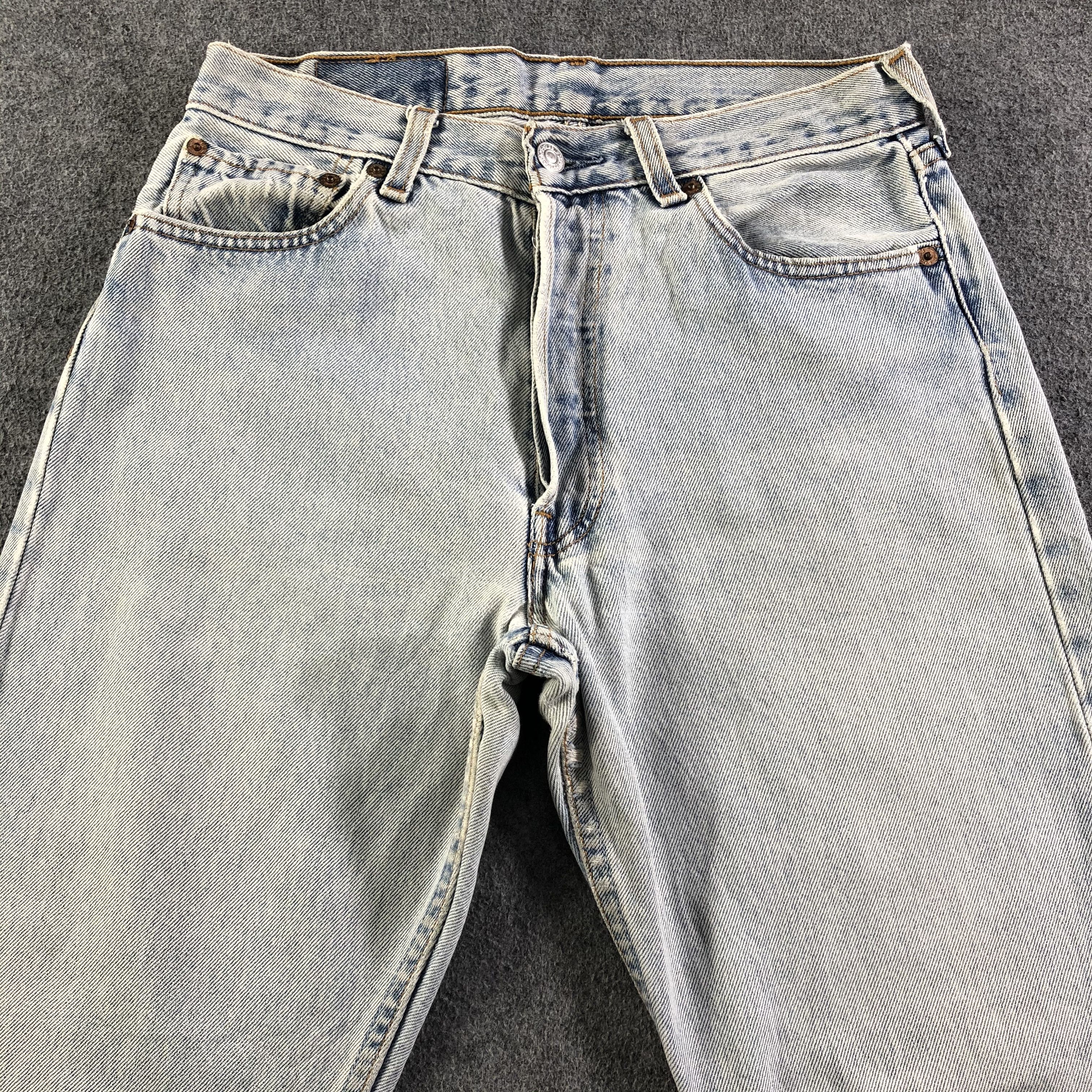 Levi's Vintage 90s Light Wash Levis 501 Jeans-J3388 Size US 29 - 3 Thumbnail