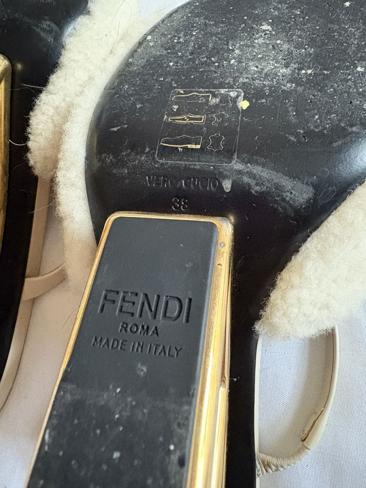 Fendi Fendi Lamb Fur and Calfskin Leather Heels Size US 7 / IT 37 - 5 Thumbnail