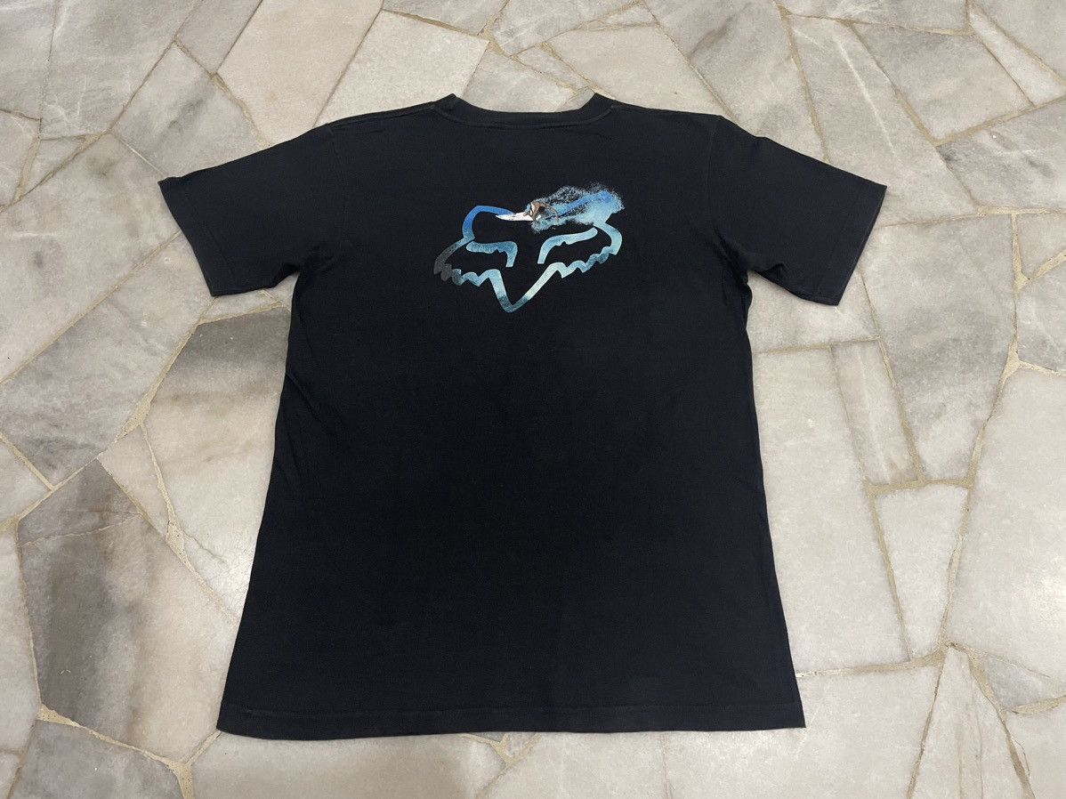 Vintage Vintage Y2K Fox Surfing T.Shirt Size US M / EU 48-50 / 2 - 2 Thumbnail