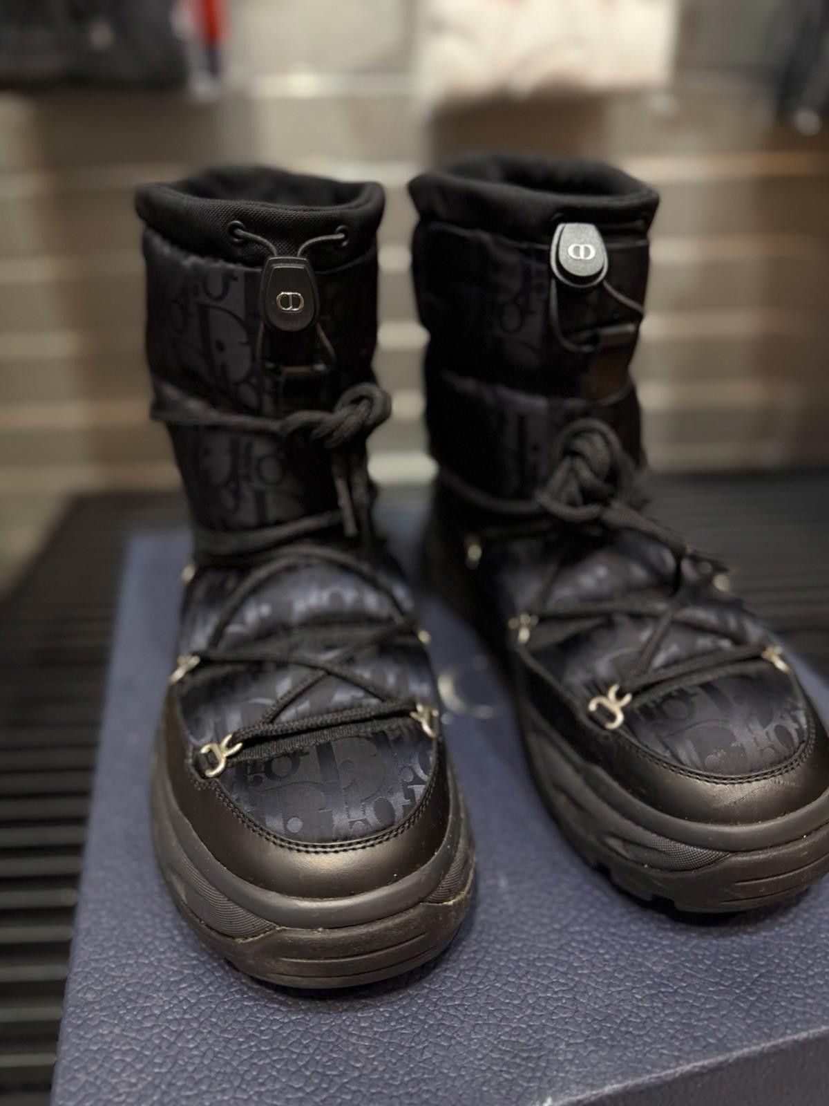 Dior Size 41EU/8US Dior Snow Ankle Boots Black $1550 Retail Size US 8 / EU 41 - 8 Thumbnail