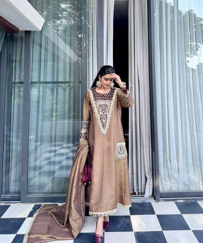 Vintage NEW DESIGNER STYLE FLAILED KALI SUIT PANT WITH DUPATTA Size ONE SIZE - 2 Thumbnail