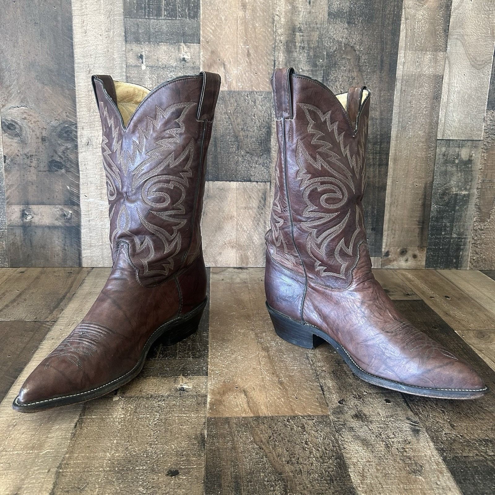 Justin Boots Justin Vintage Pointed Toe Cowboy Boots Mens 11.5 EEE Size US 11.5 / EU 44-45 - 12 Thumbnail