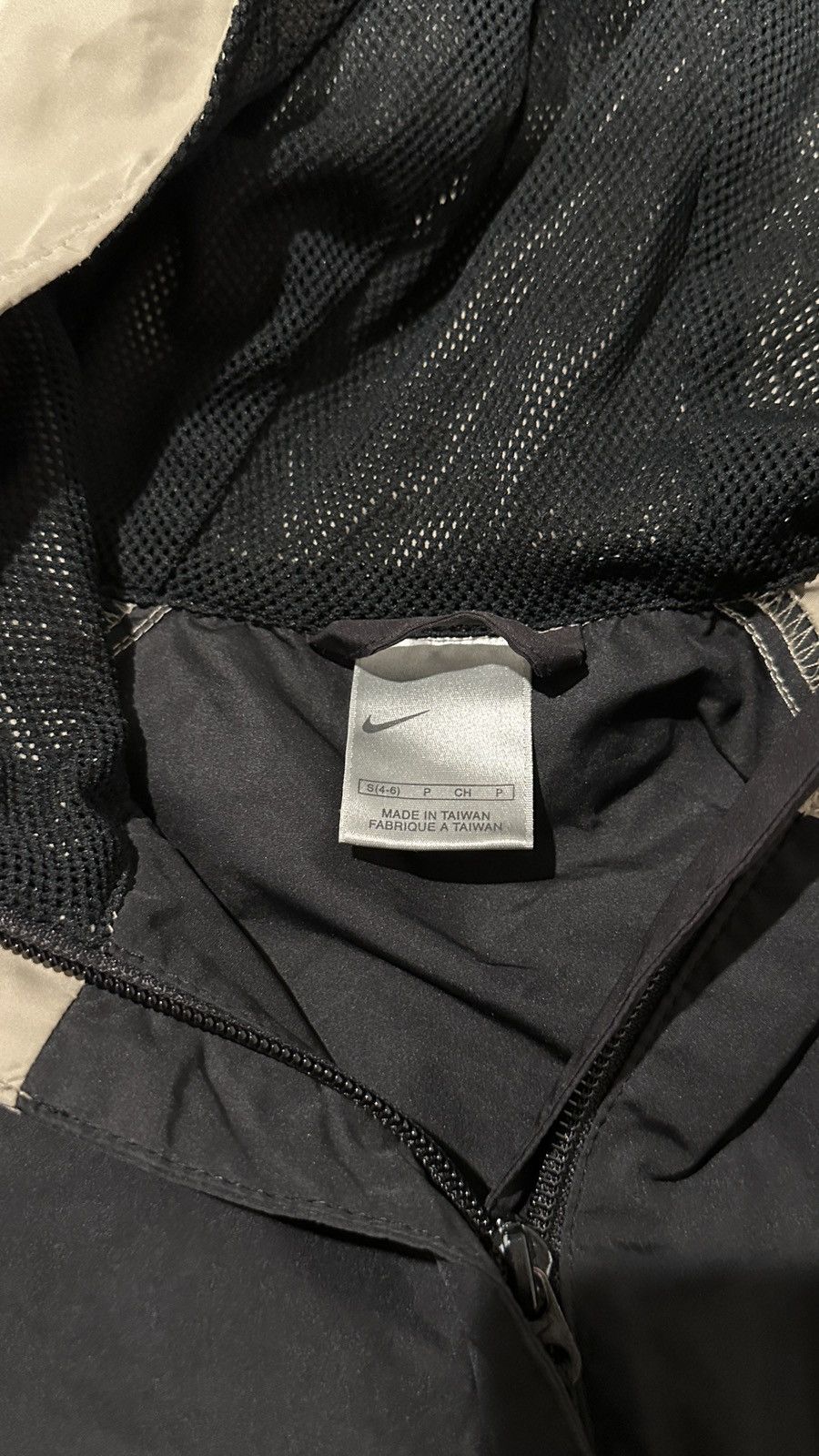 Nike Vintage Nike Two-Tone Windbreaker Size US S / EU 44-46 / 1 - 4 Thumbnail