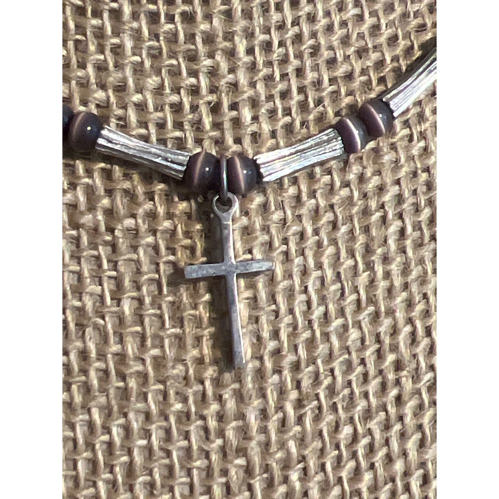 Other Vintage Silver Tone Bead Necklace Cross Pendant Purple Gray Size ONE SIZE - 2 Thumbnail